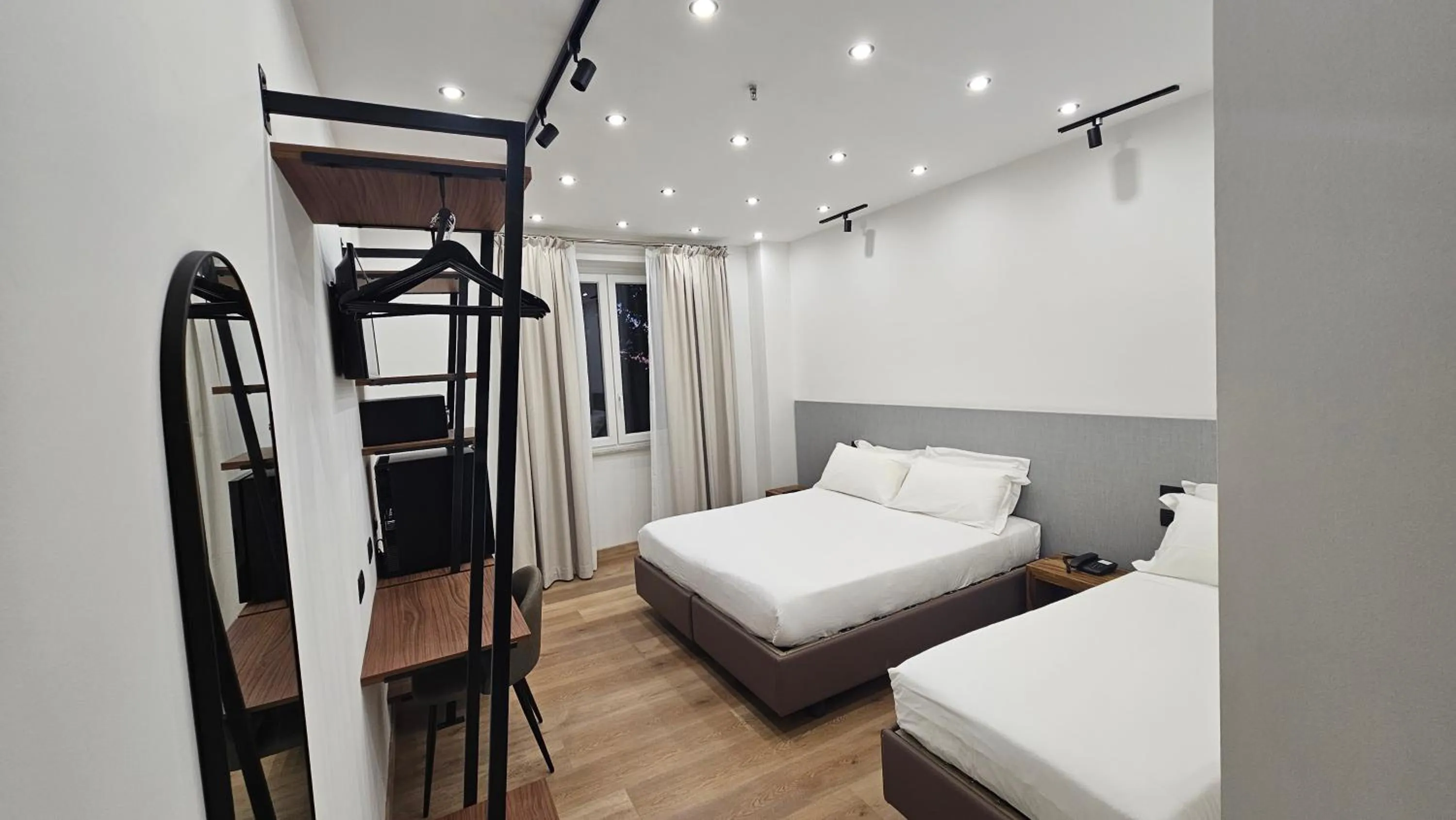 Bedroom, Bed in Hotel La Superba