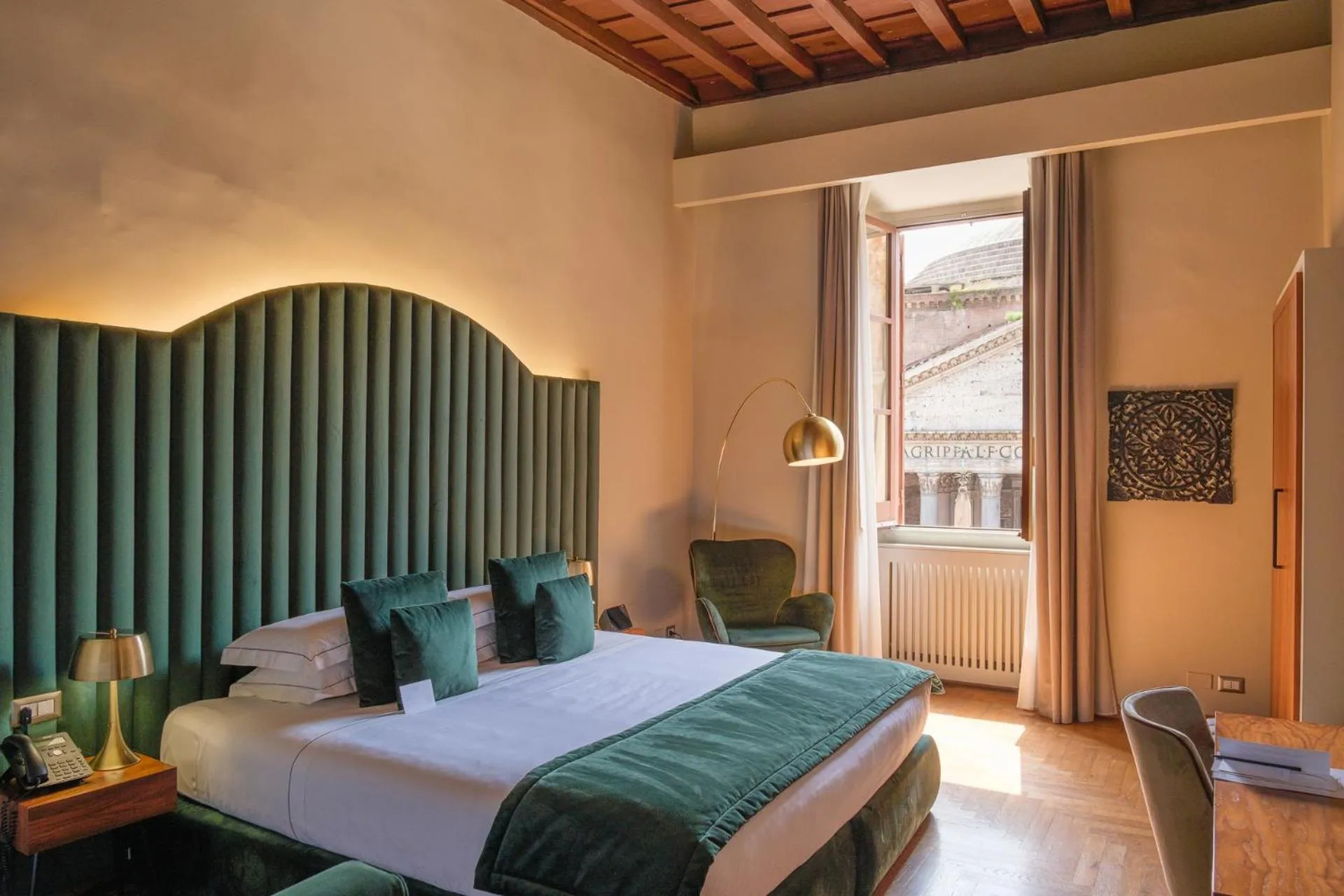 Bedroom, Bed in Antico Albergo del Sole al Pantheon