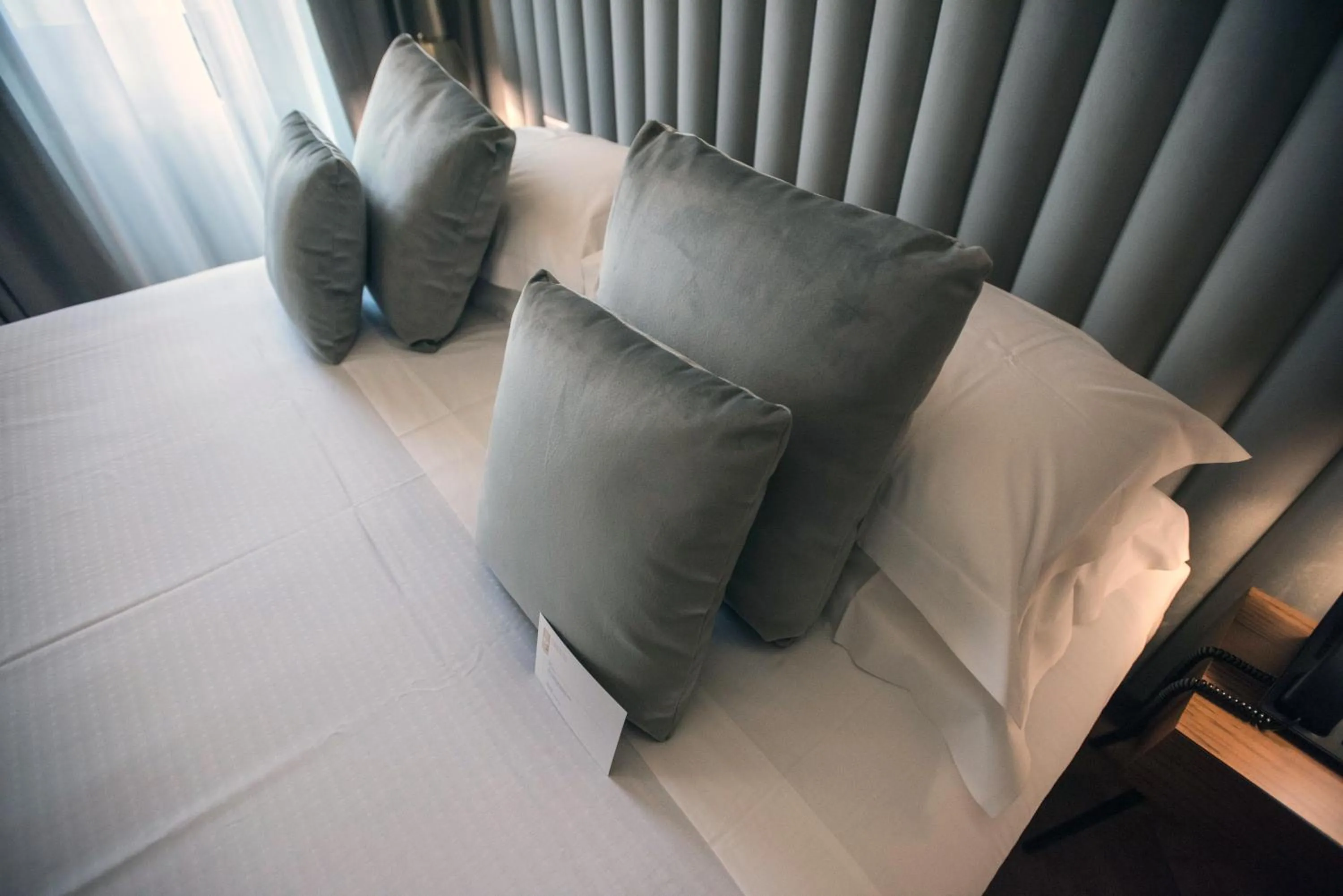 Bed in Antico Albergo del Sole al Pantheon