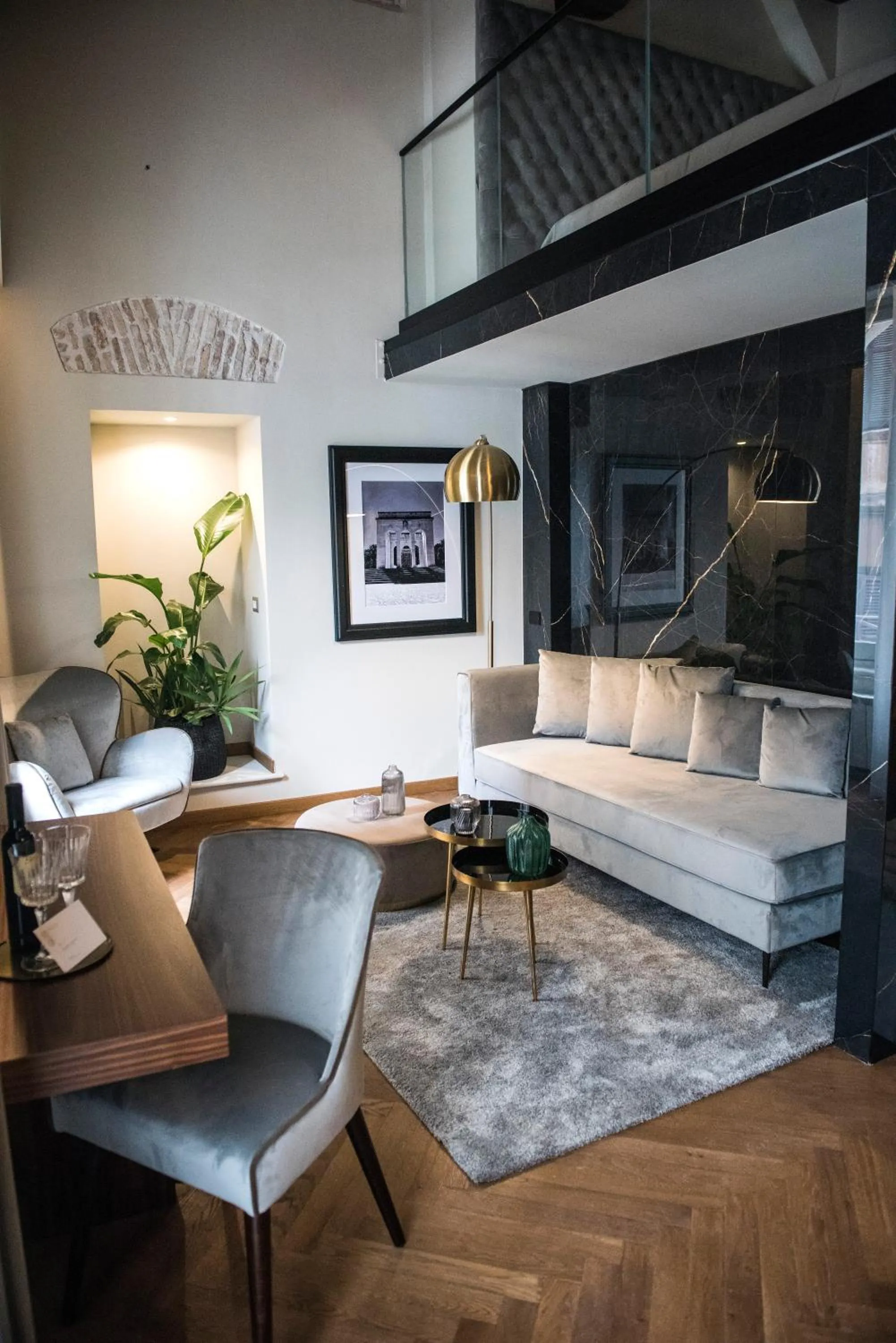 Seating area in Antico Albergo del Sole al Pantheon