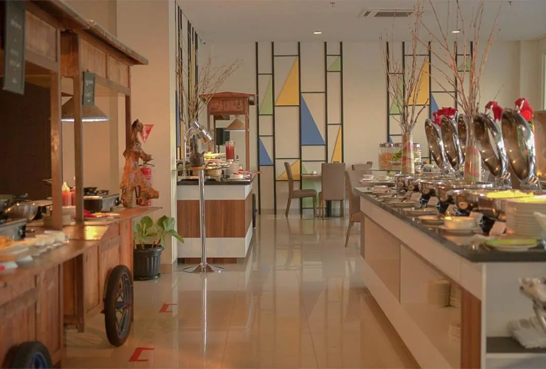 Restaurant/places to eat in Patra Dumai Hotel