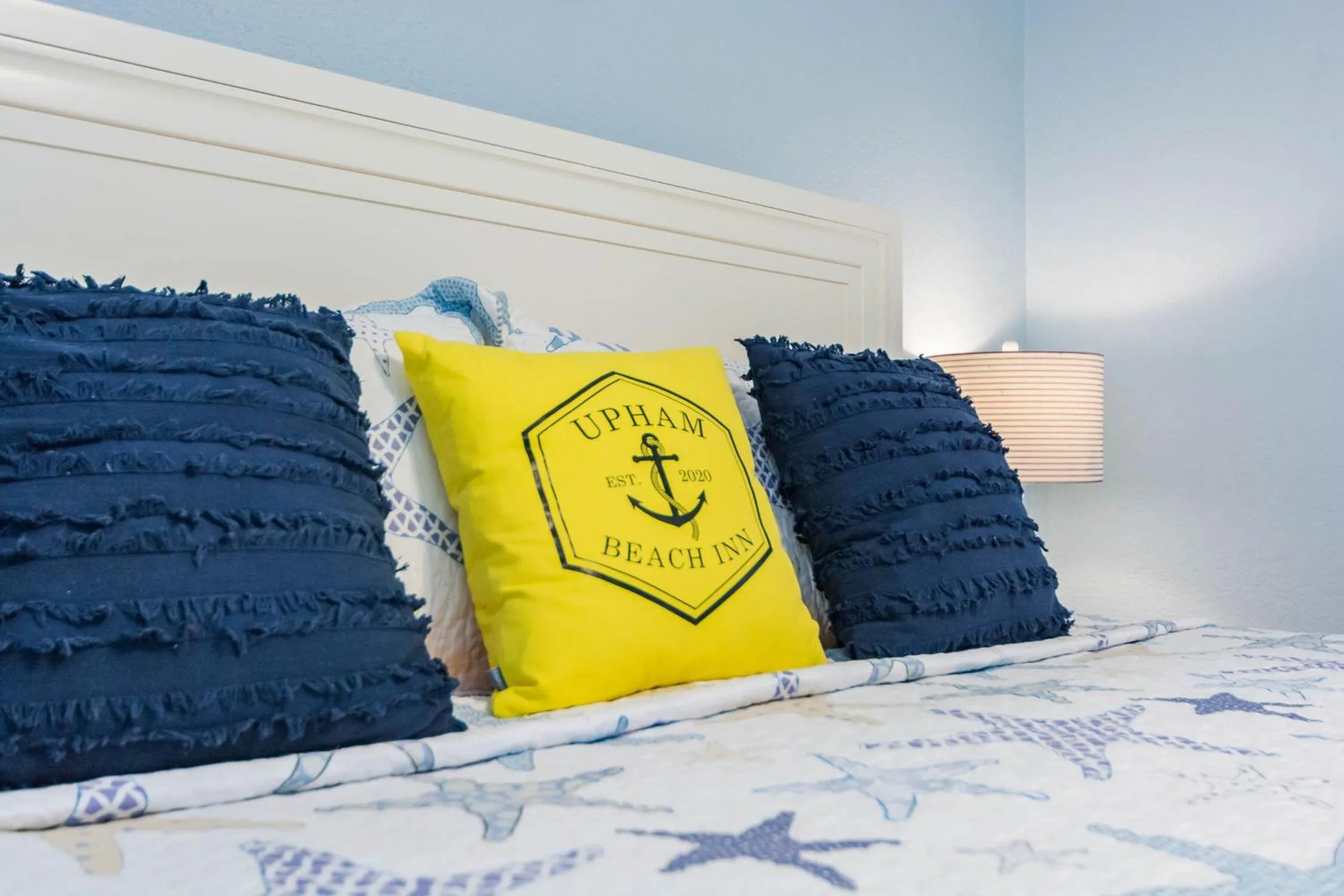 Property logo or sign, Bed in Upham Beach Inn