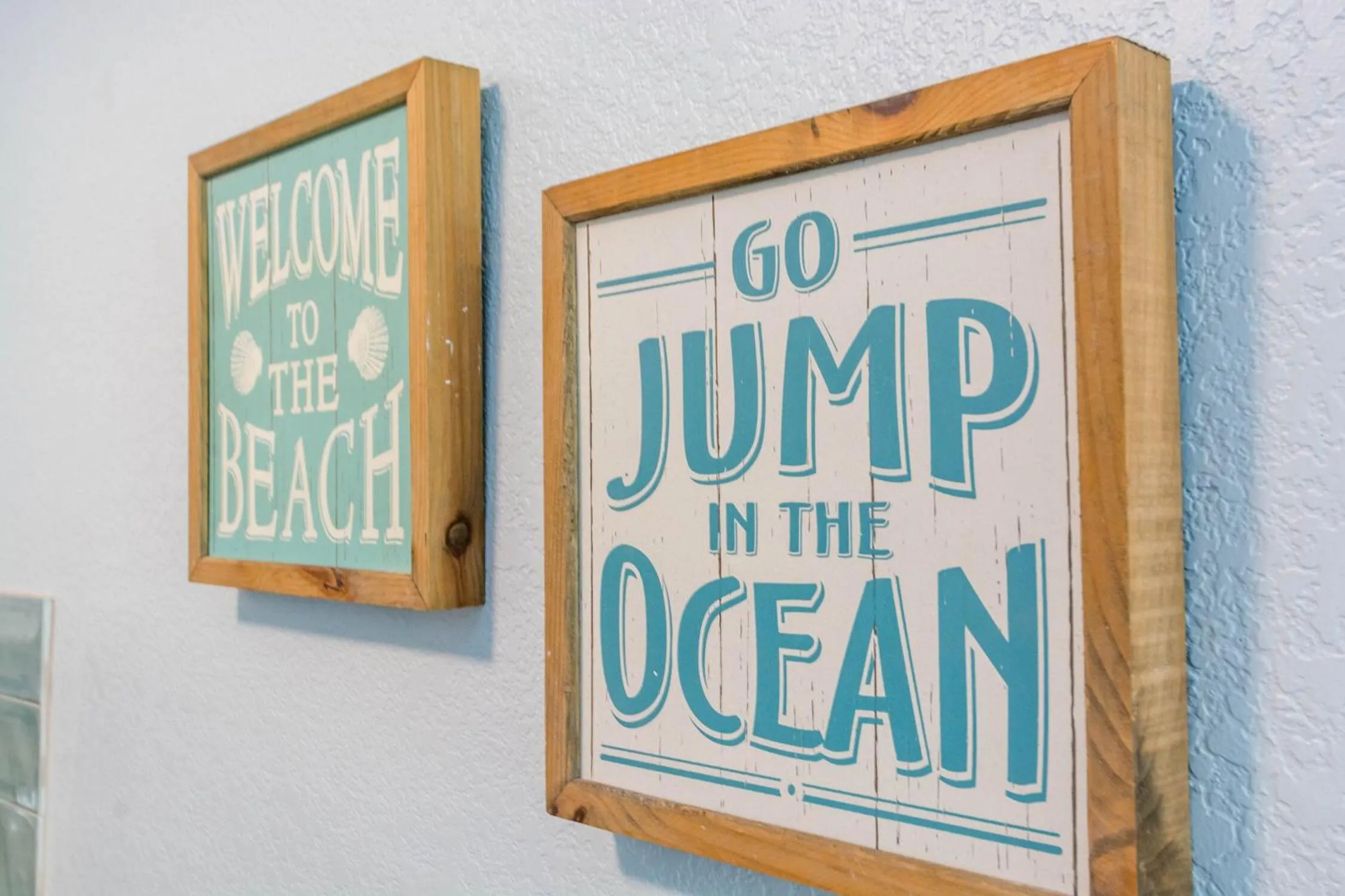 Decorative detail in Upham Beach Inn