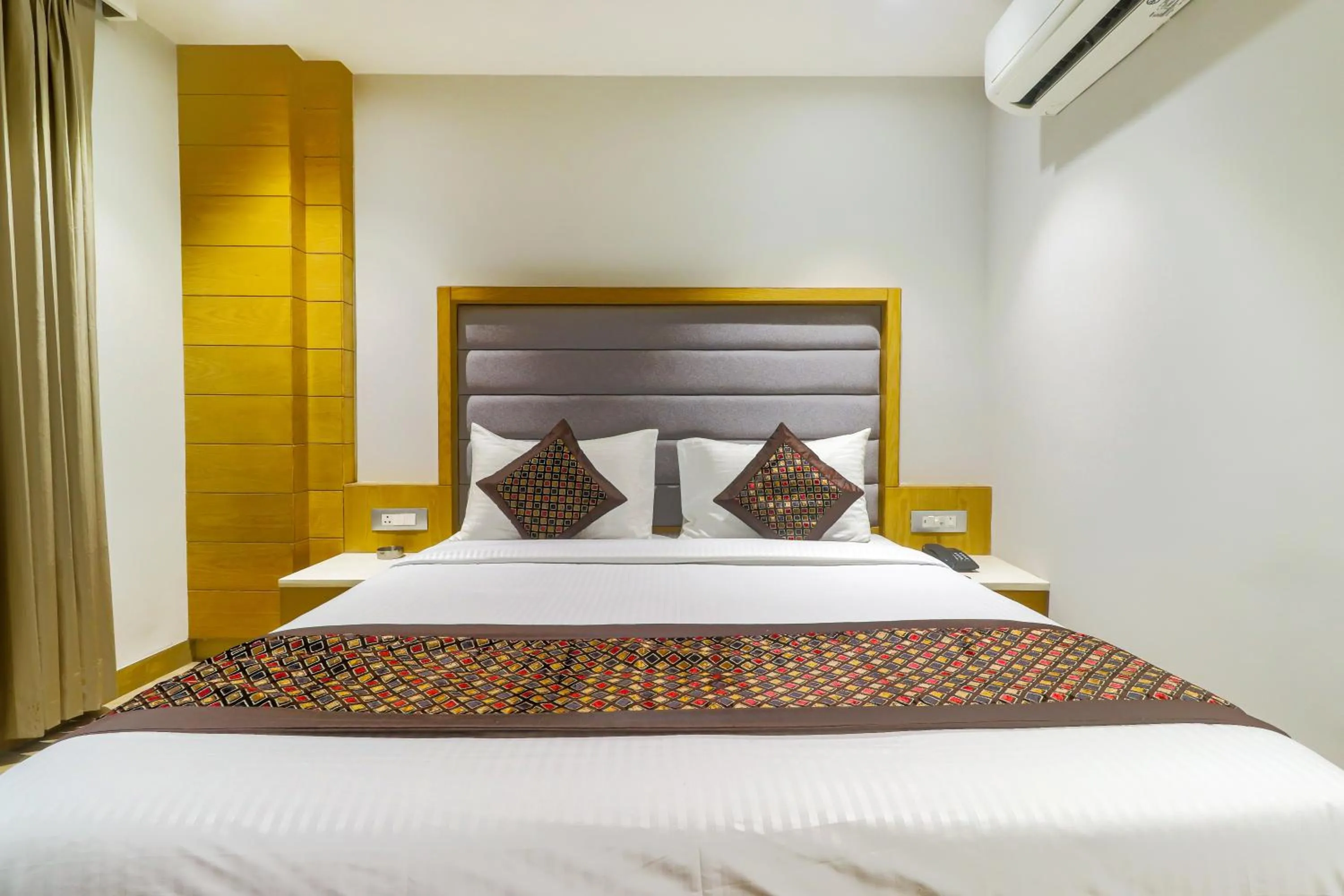 Bed in Hotel Bricks, Karol Bagh, New Delhi