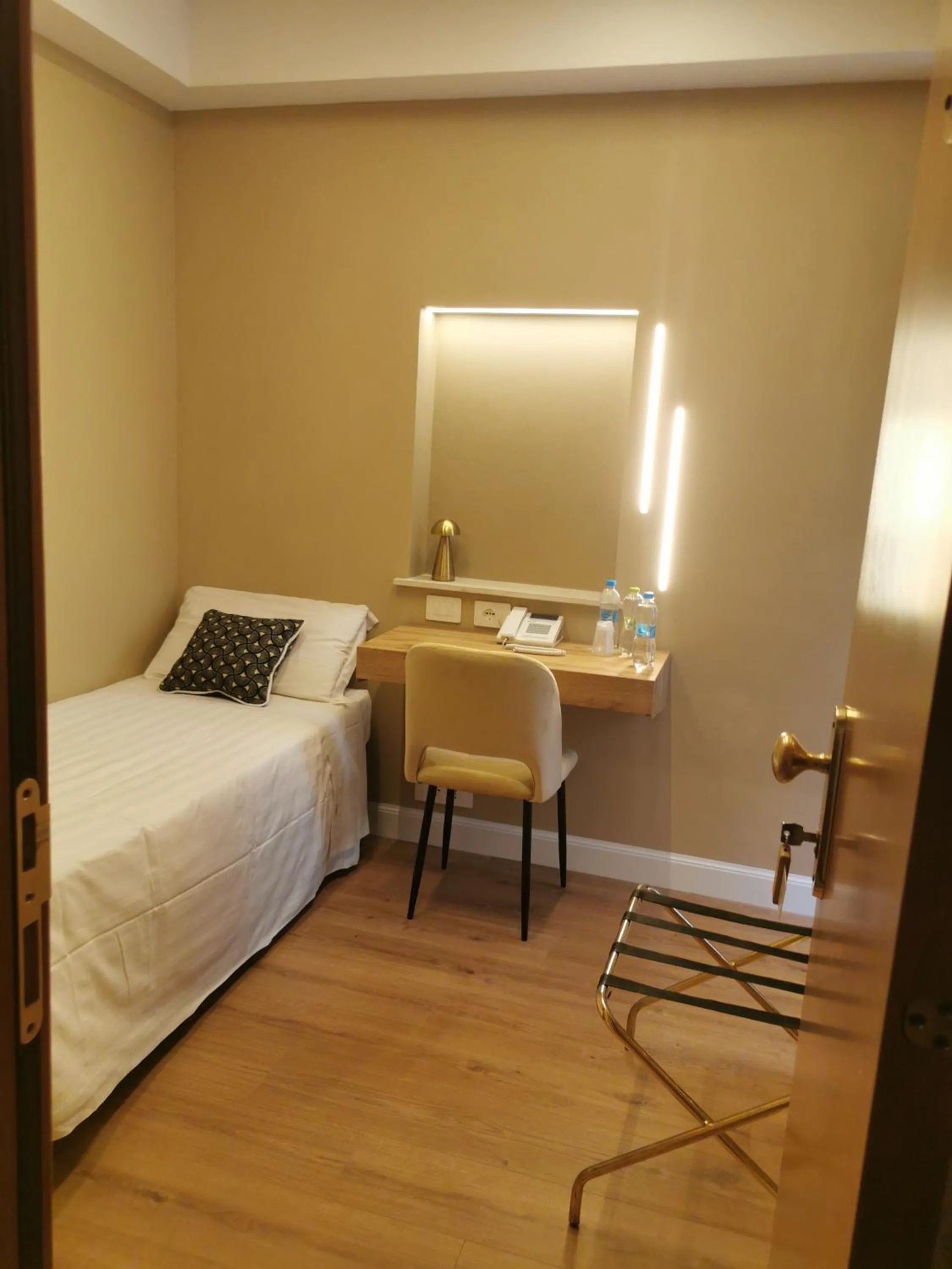 Bedroom, Bed in Hotel Fiori