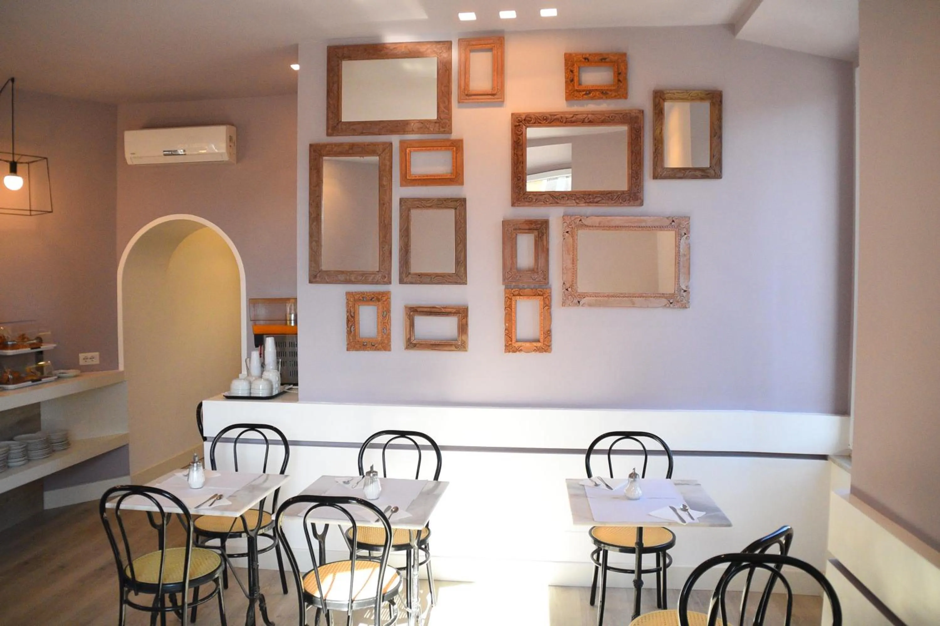 Restaurant/places to eat in Hotel Fiori