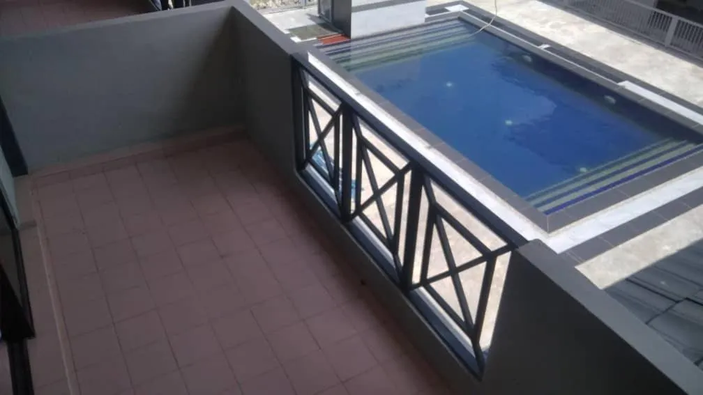 Property building in DLAYARAN HOTEL & CAFE