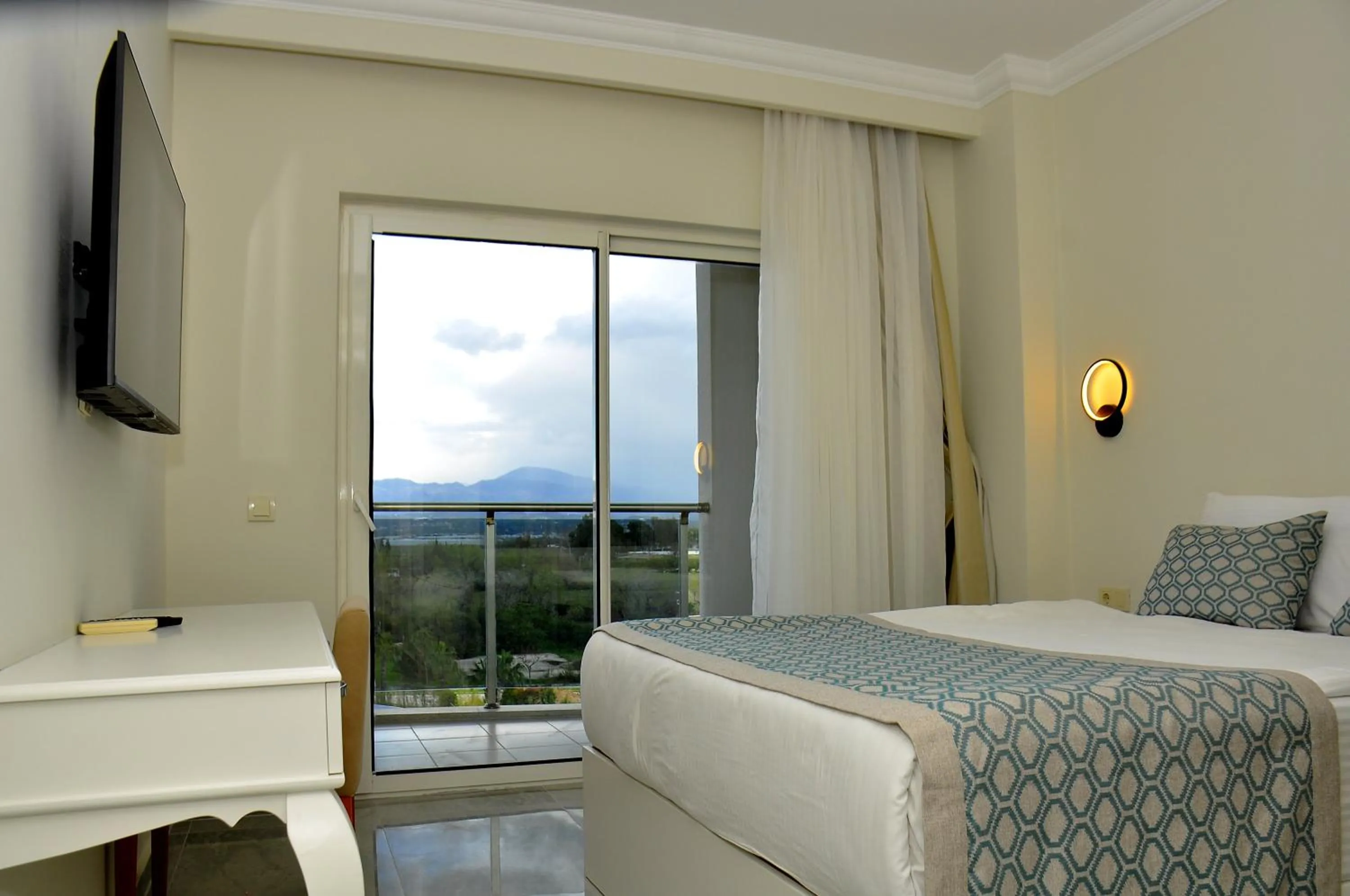 Bed in LRS Hotels Lake River Side Hotel & Spa - Ultra All Inclusive