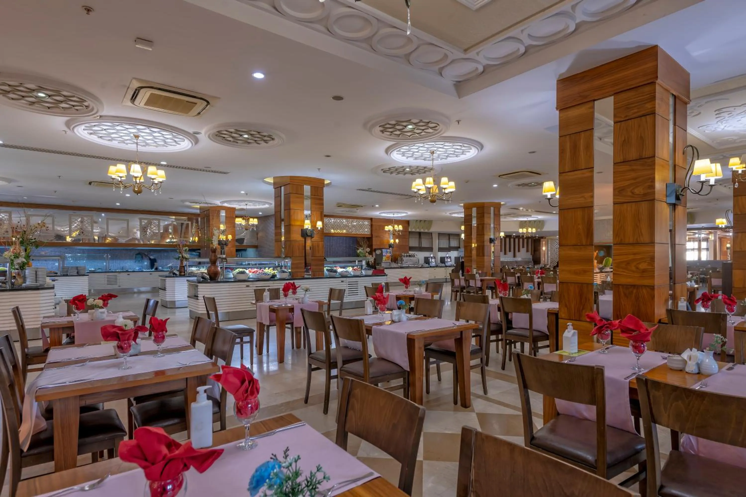 Restaurant/places to eat in LRS Hotels Lake River Side Hotel & Spa - Ultra All Inclusive