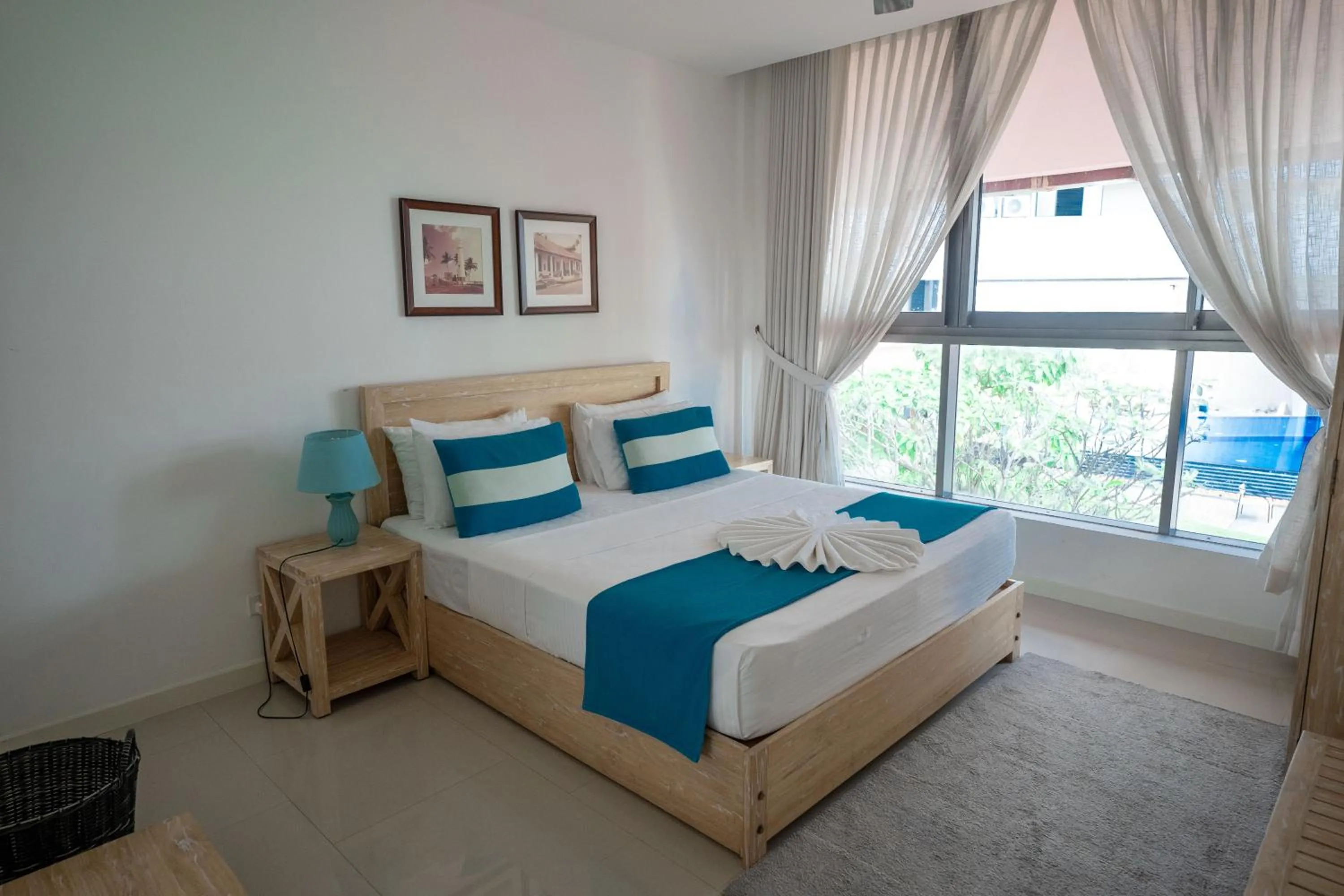 Photo of the whole room, Bed in Oceanfront Galle by ICC