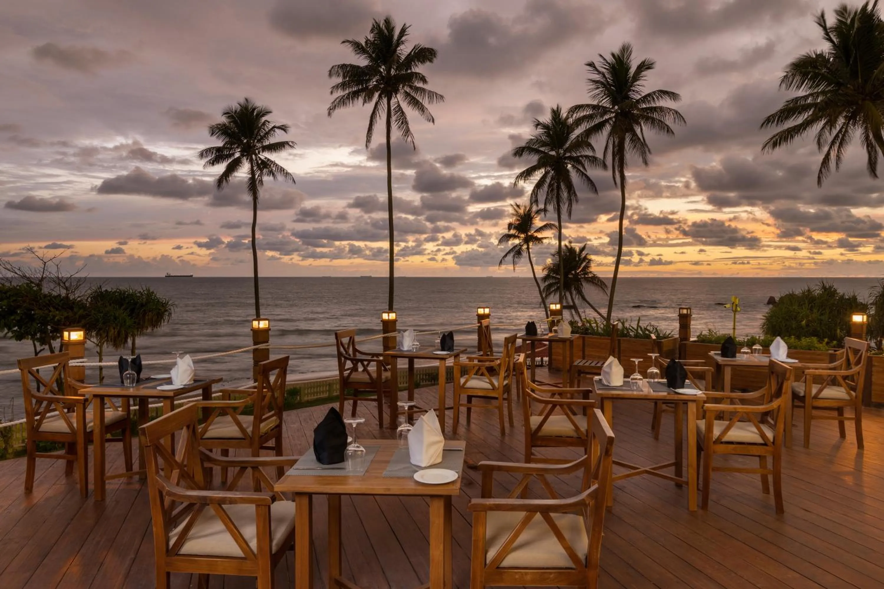 Restaurant/places to eat in Oceanfront Galle by ICC
