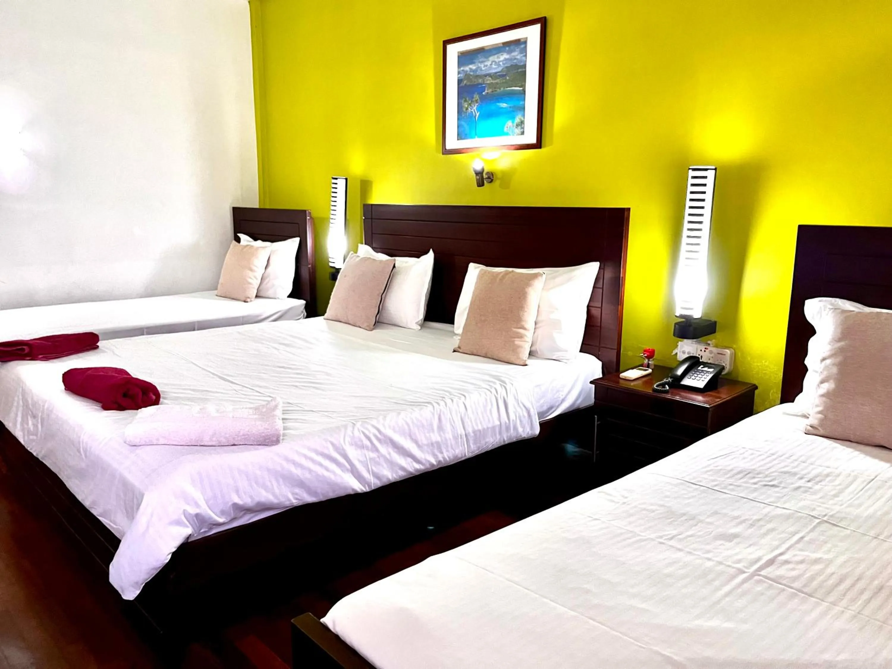 Bed in Subhas Tourist Hotel