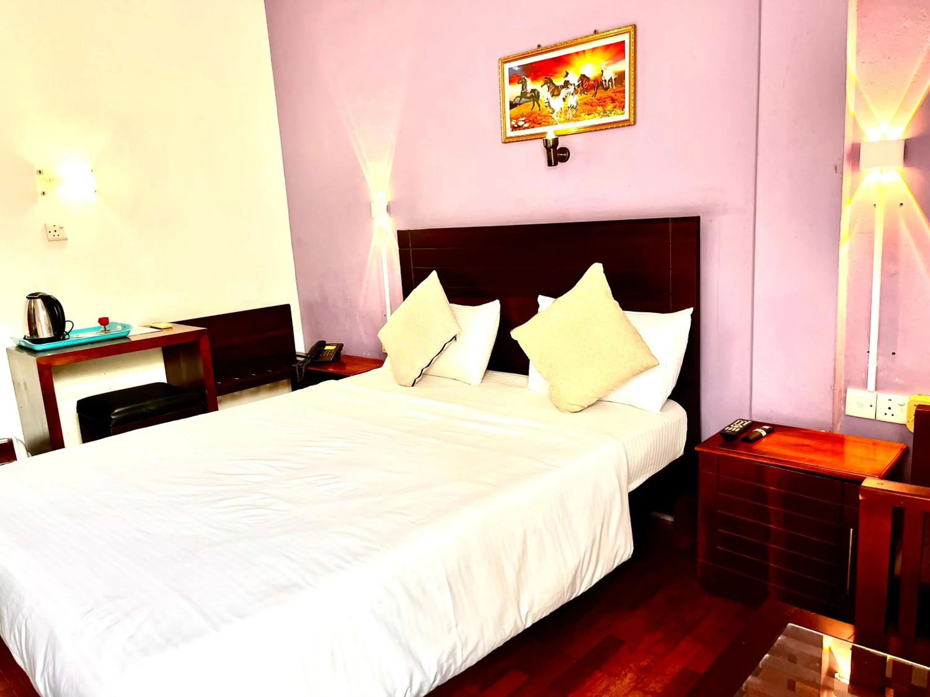 Bed in Subhas Tourist Hotel
