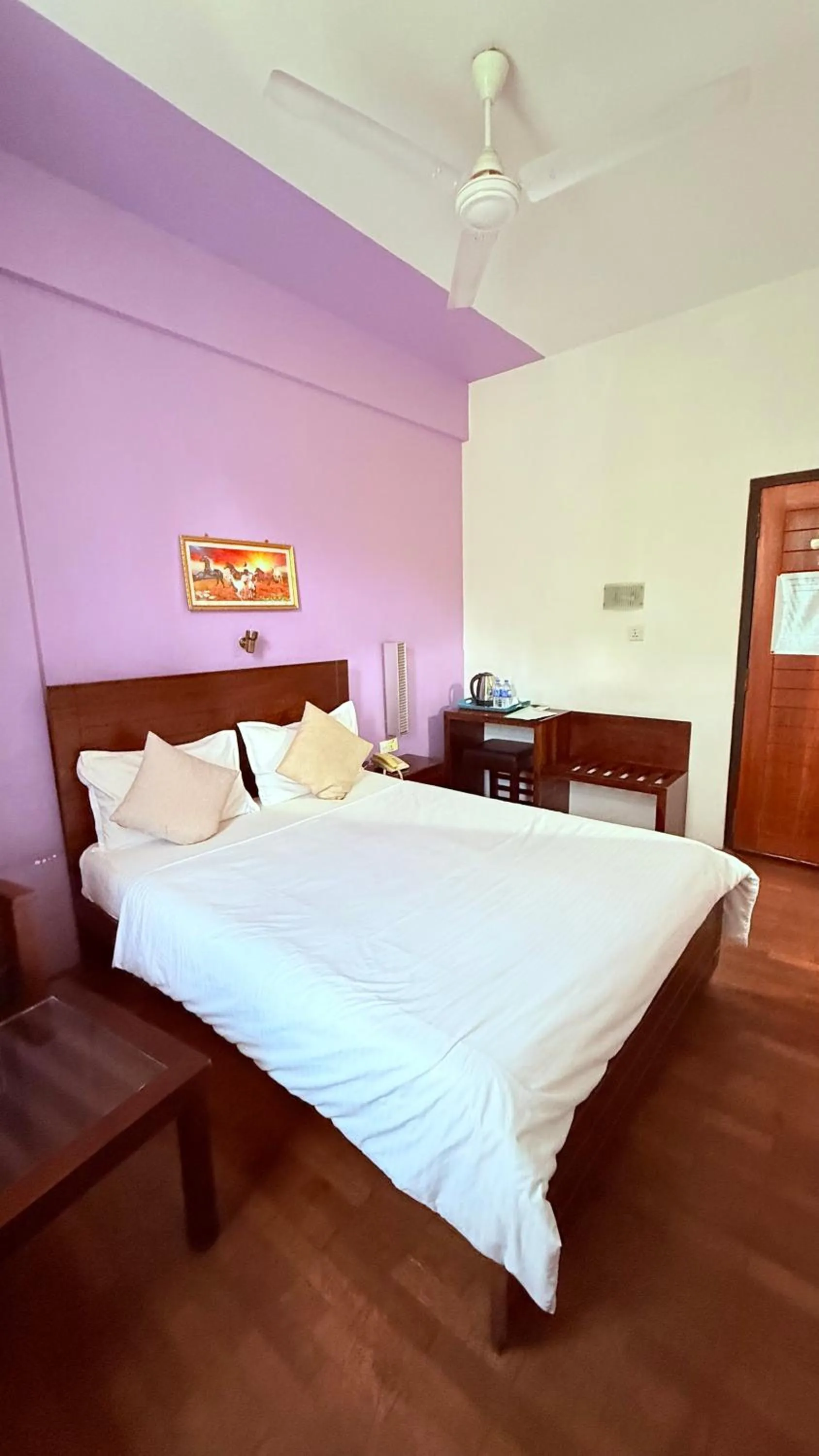 Bed in Subhas Tourist Hotel