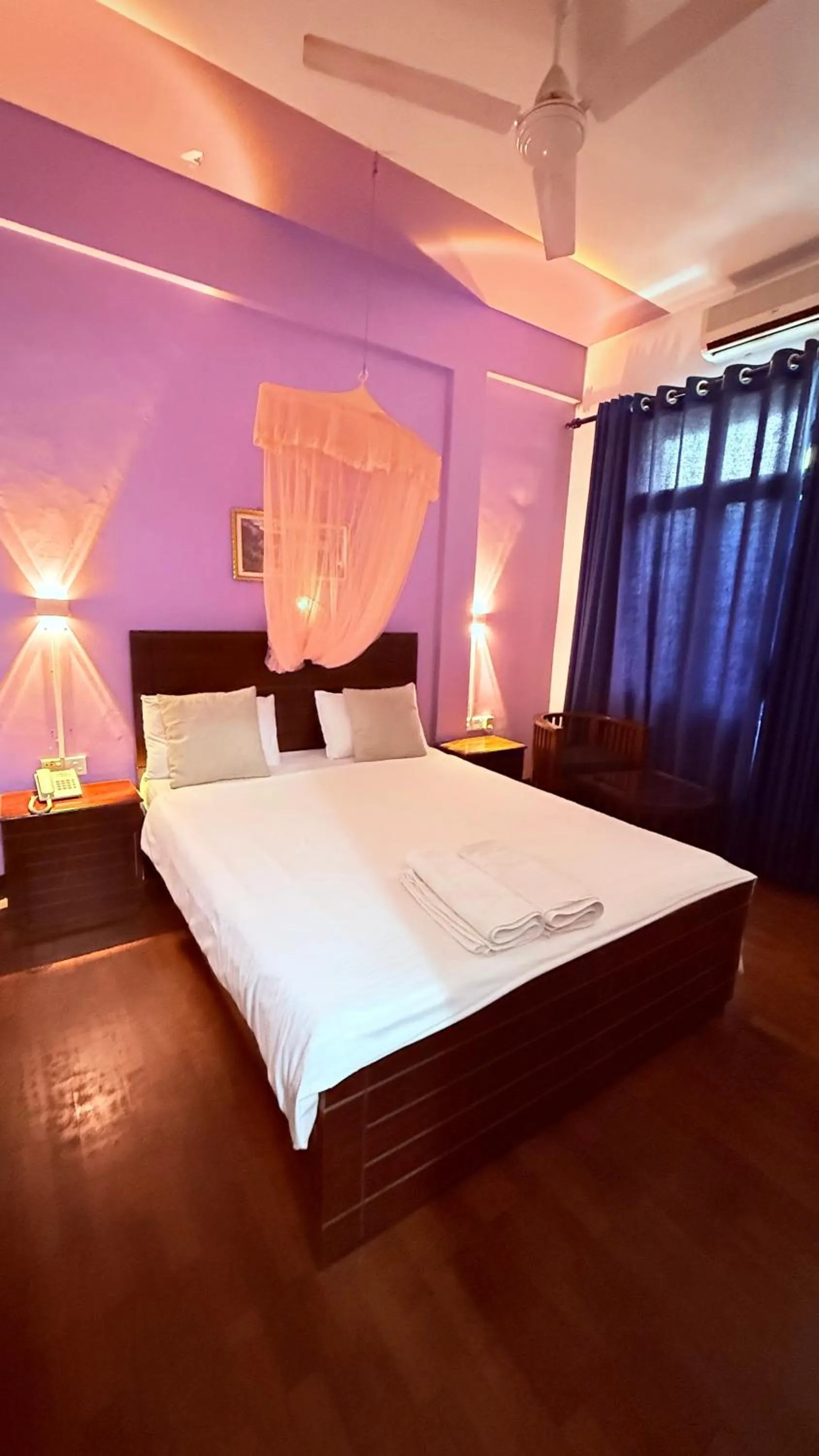 Bed in Subhas Tourist Hotel