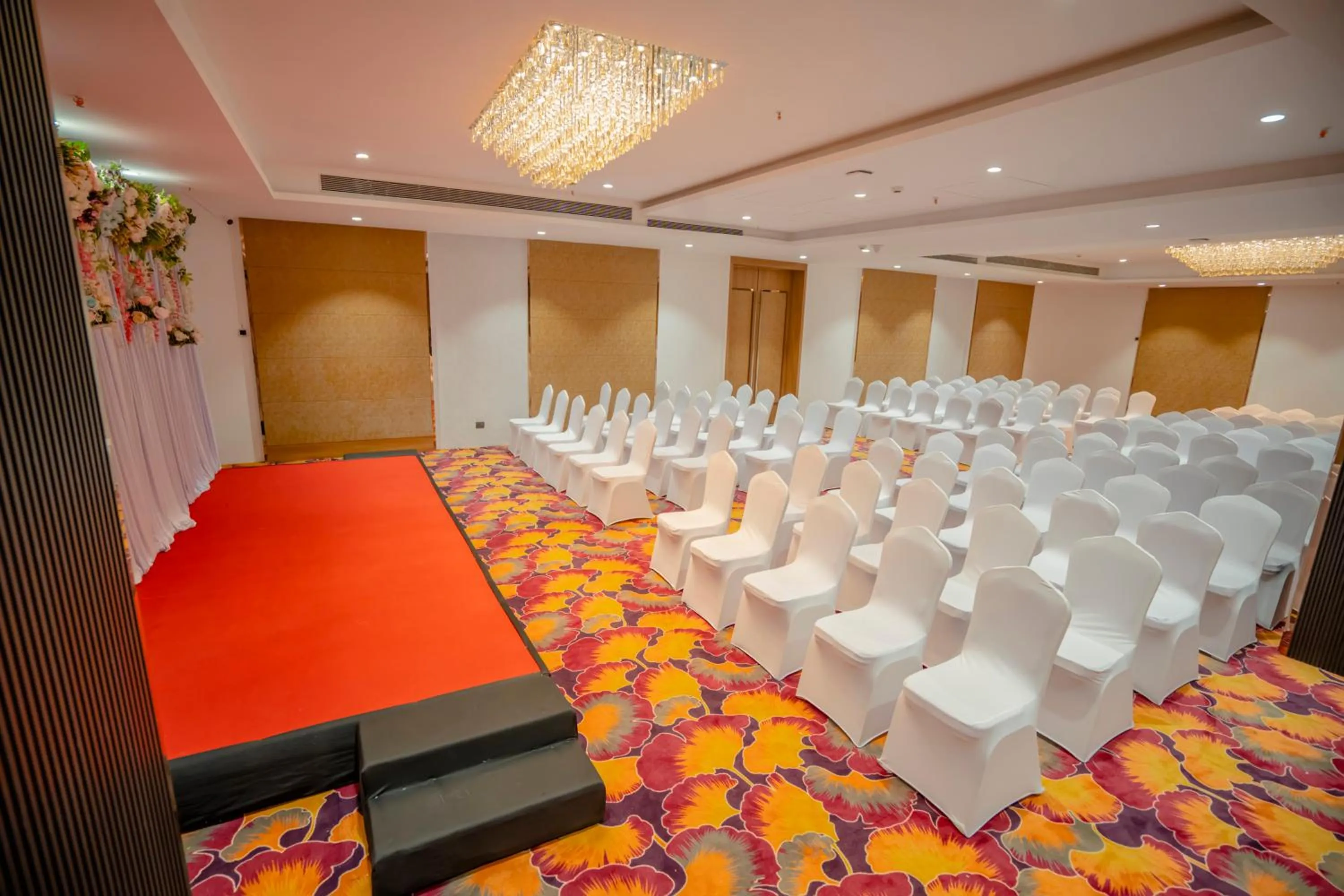 Banquet/Function facilities in Zip By Spree Hotels Chakan, Pune