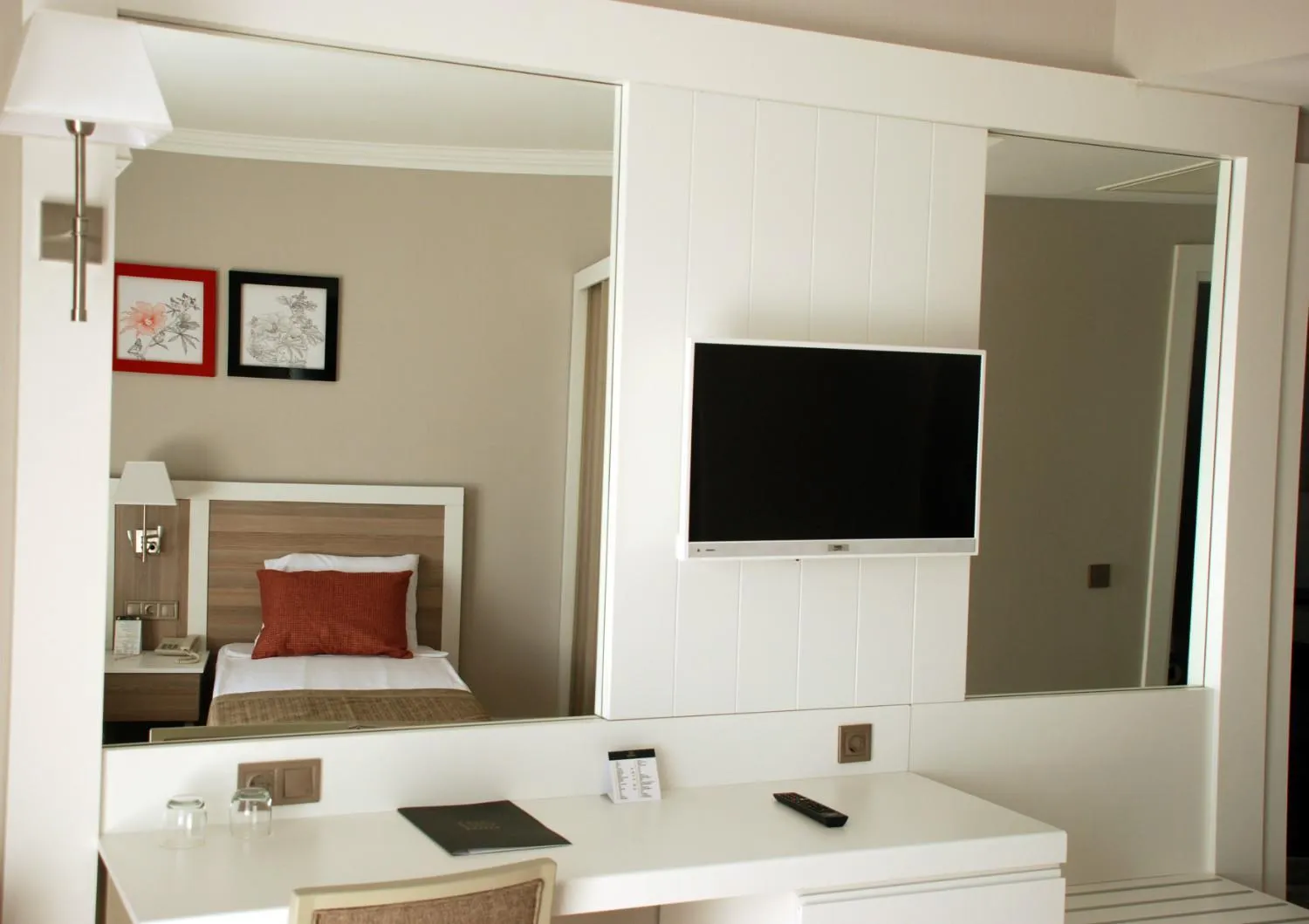 TV and multimedia, Bed in LRS Hotels Port River Hotel & Spa - Ultra All Inclusive