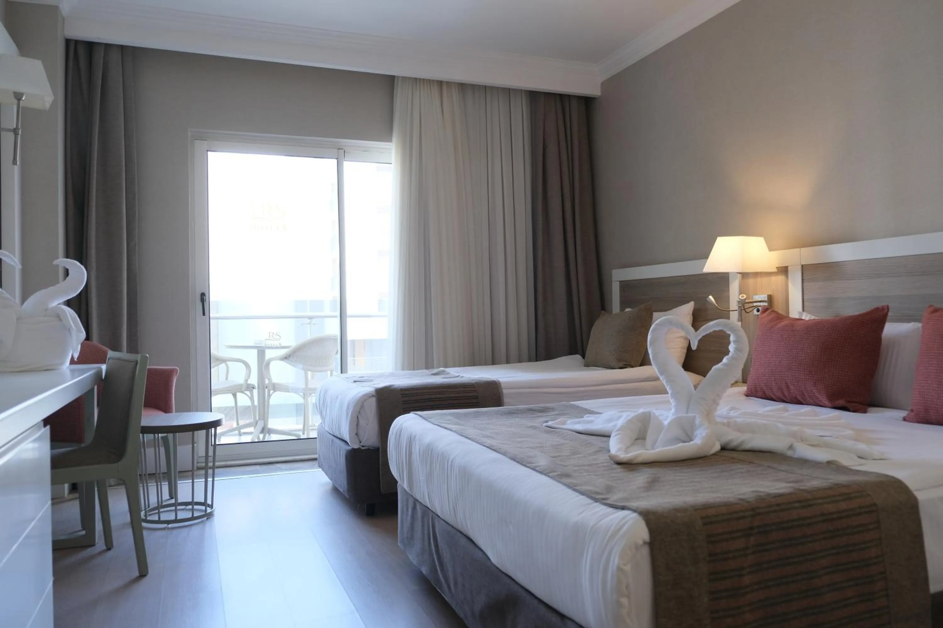 Bed in LRS Hotels Port River Hotel & Spa - Ultra All Inclusive