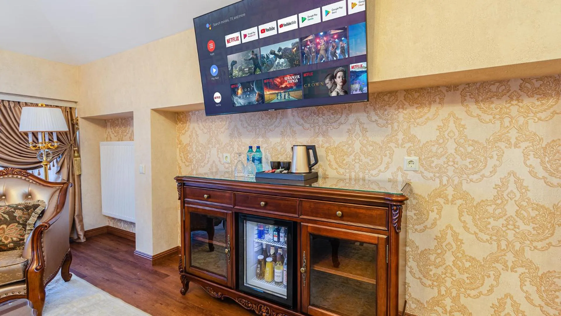 TV and multimedia in GREGORY Boutique Hotel Chisinau