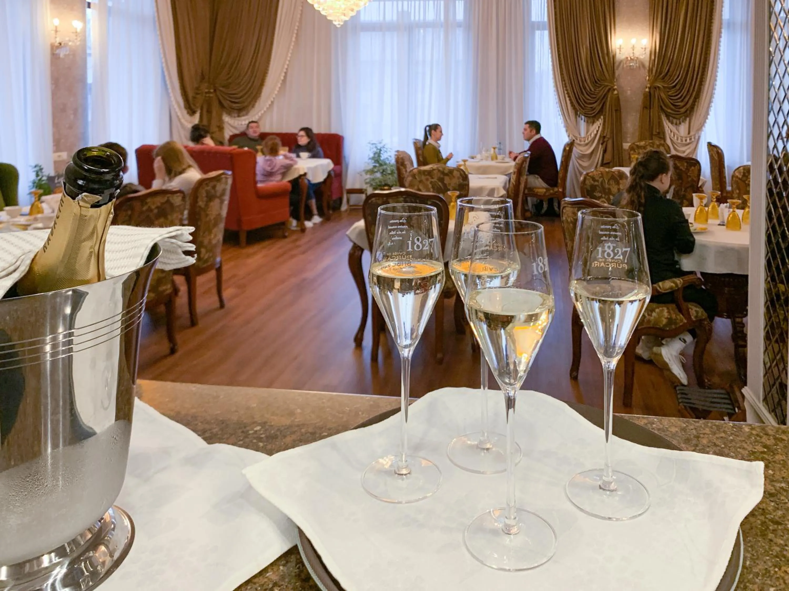 Restaurant/places to eat in GREGORY Boutique Hotel Chisinau