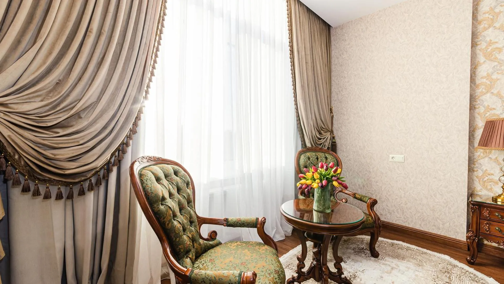 Seating area in GREGORY Boutique Hotel Chisinau
