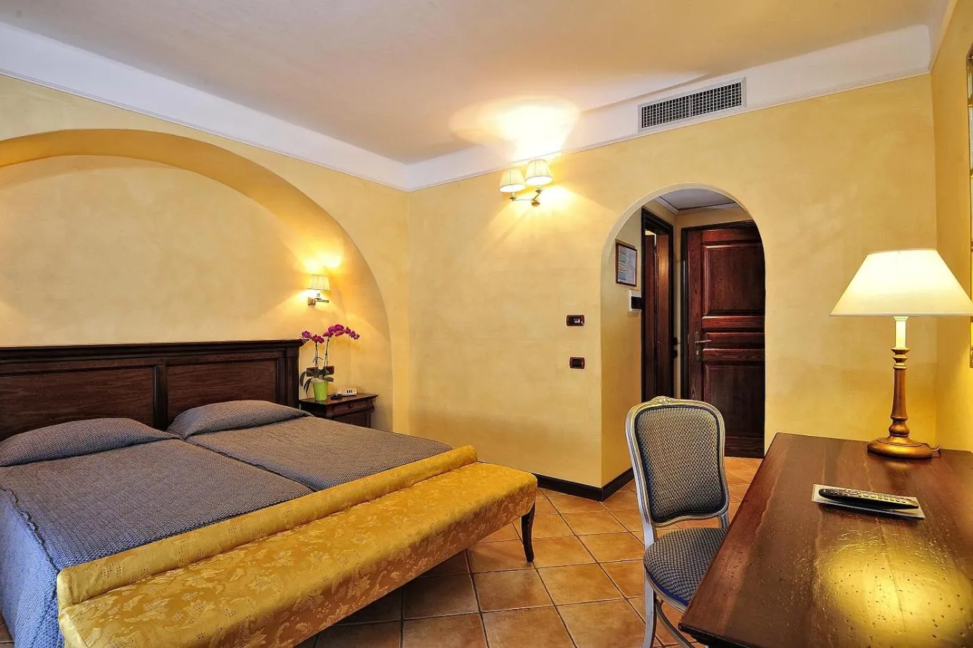 Photo of the whole room, Bed in Hotel Arbatasar