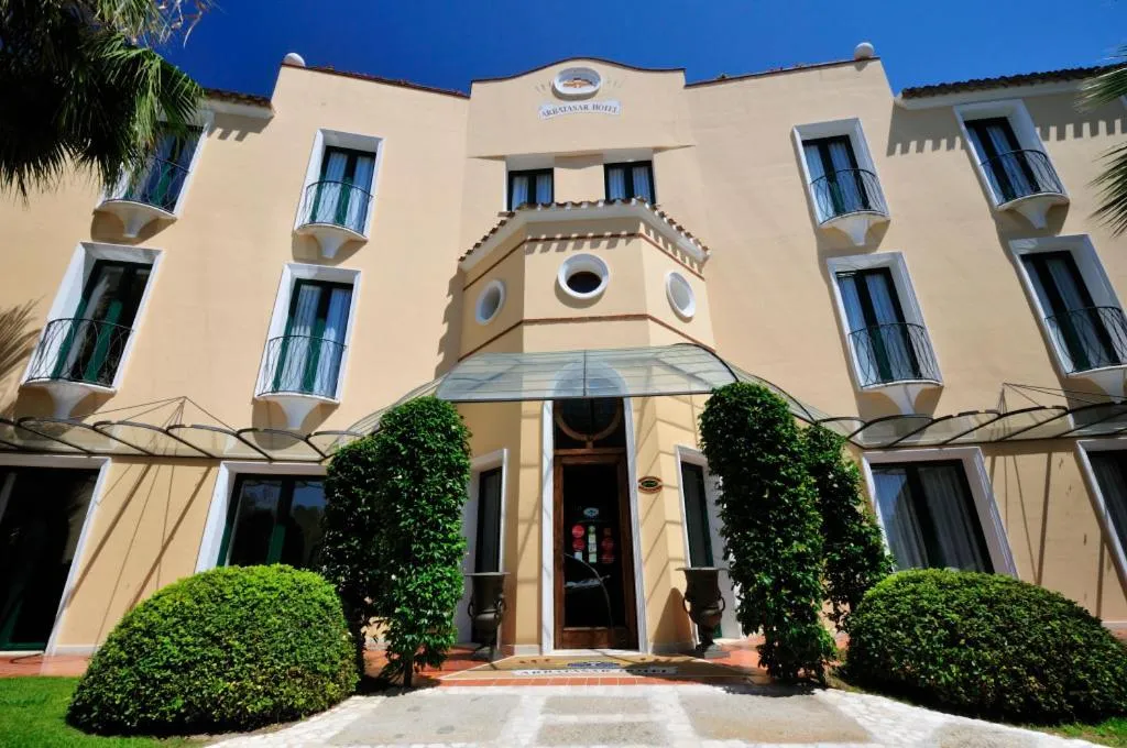 Facade/entrance in Hotel Arbatasar