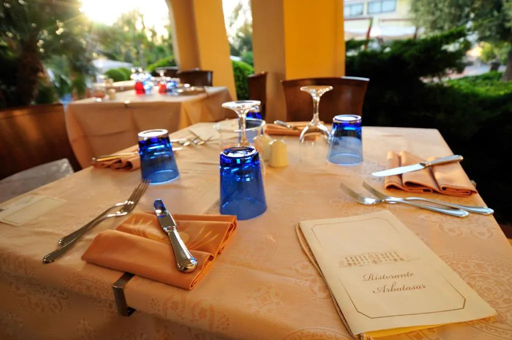 Lounge or bar in Hotel Arbatasar