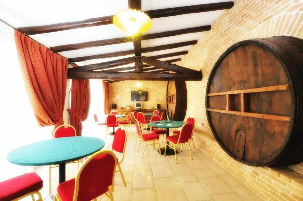 Communal lounge/ TV room in Hotel Arbatasar