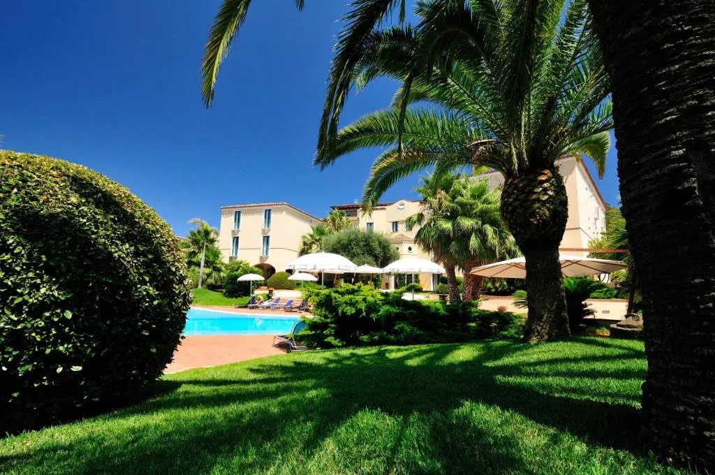 Day in Hotel Arbatasar