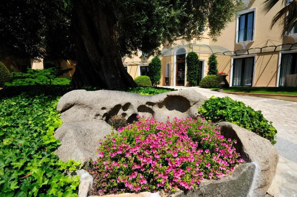 Facade/entrance in Hotel Arbatasar