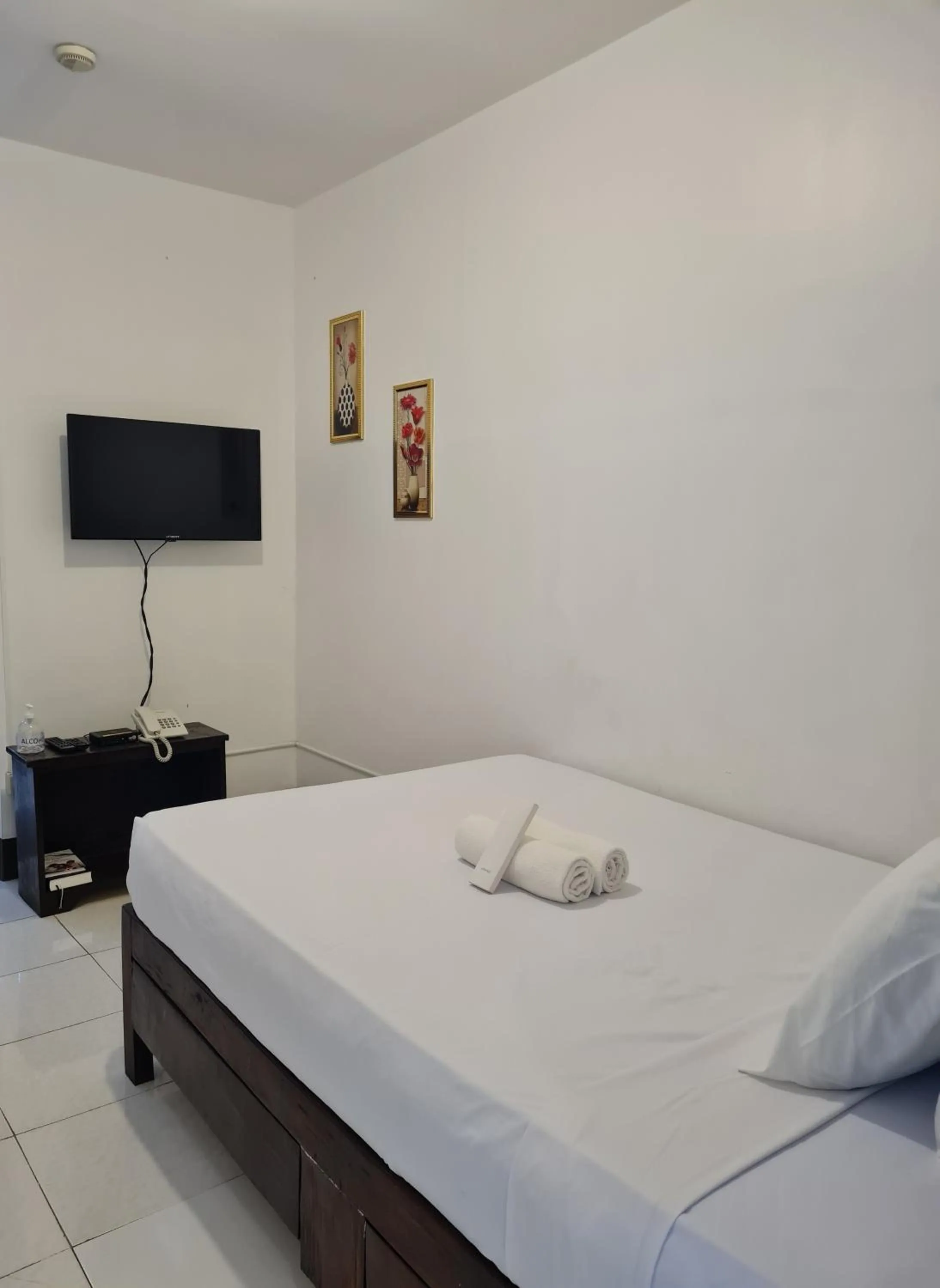 Bedroom, Bed in AMARANTA SUITES