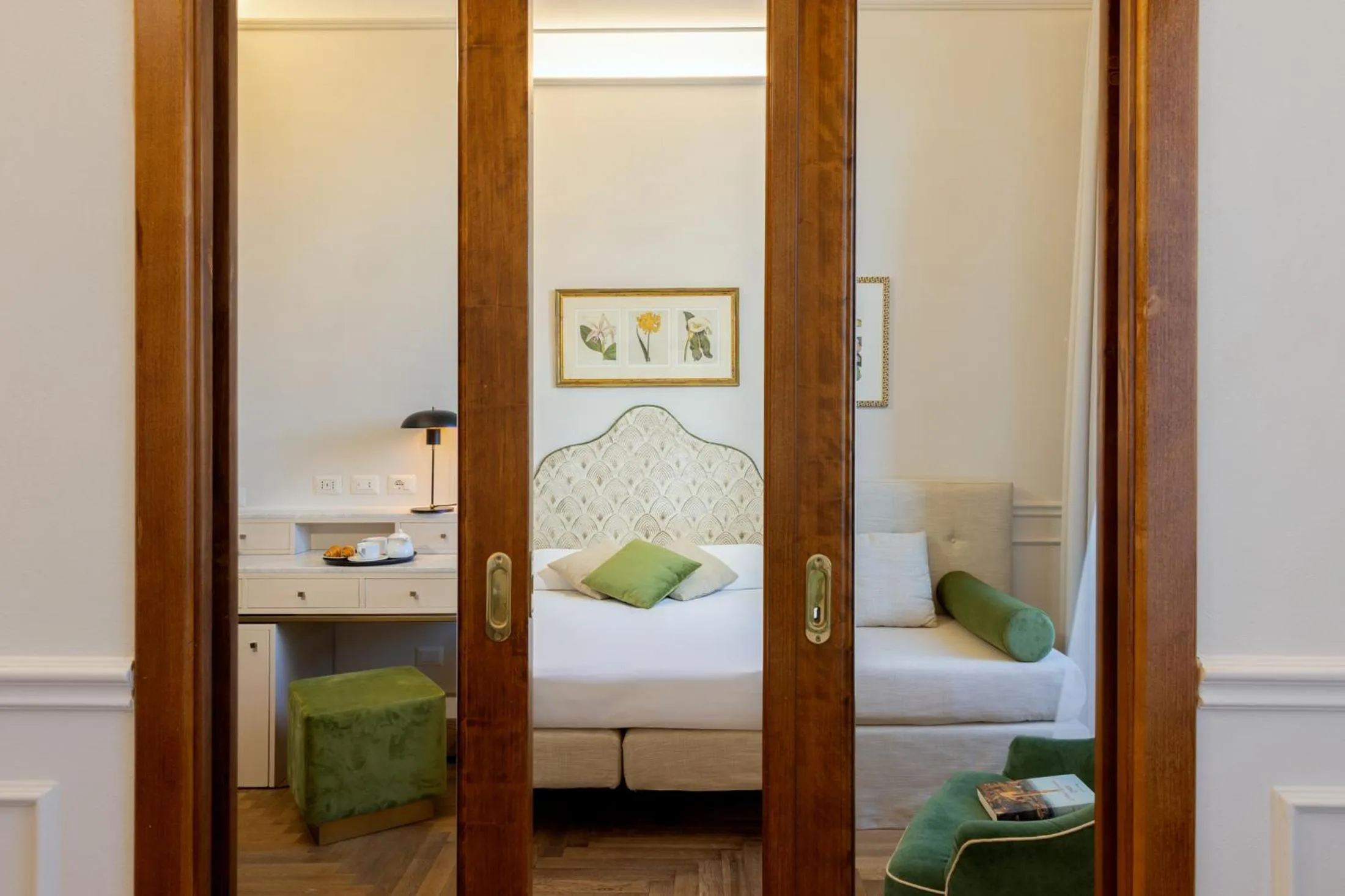 Photo of the whole room, Bed in Albergo Chiusarelli