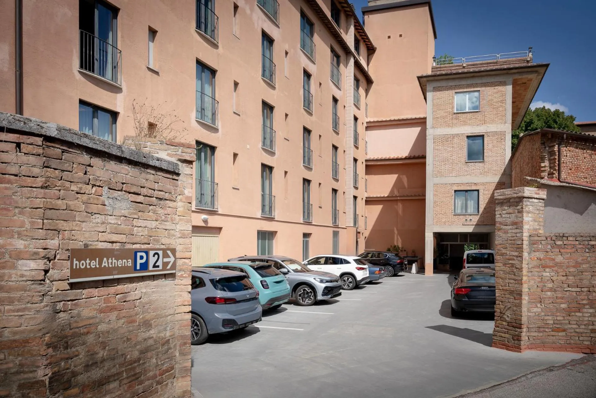 Parking in Hotel Athena