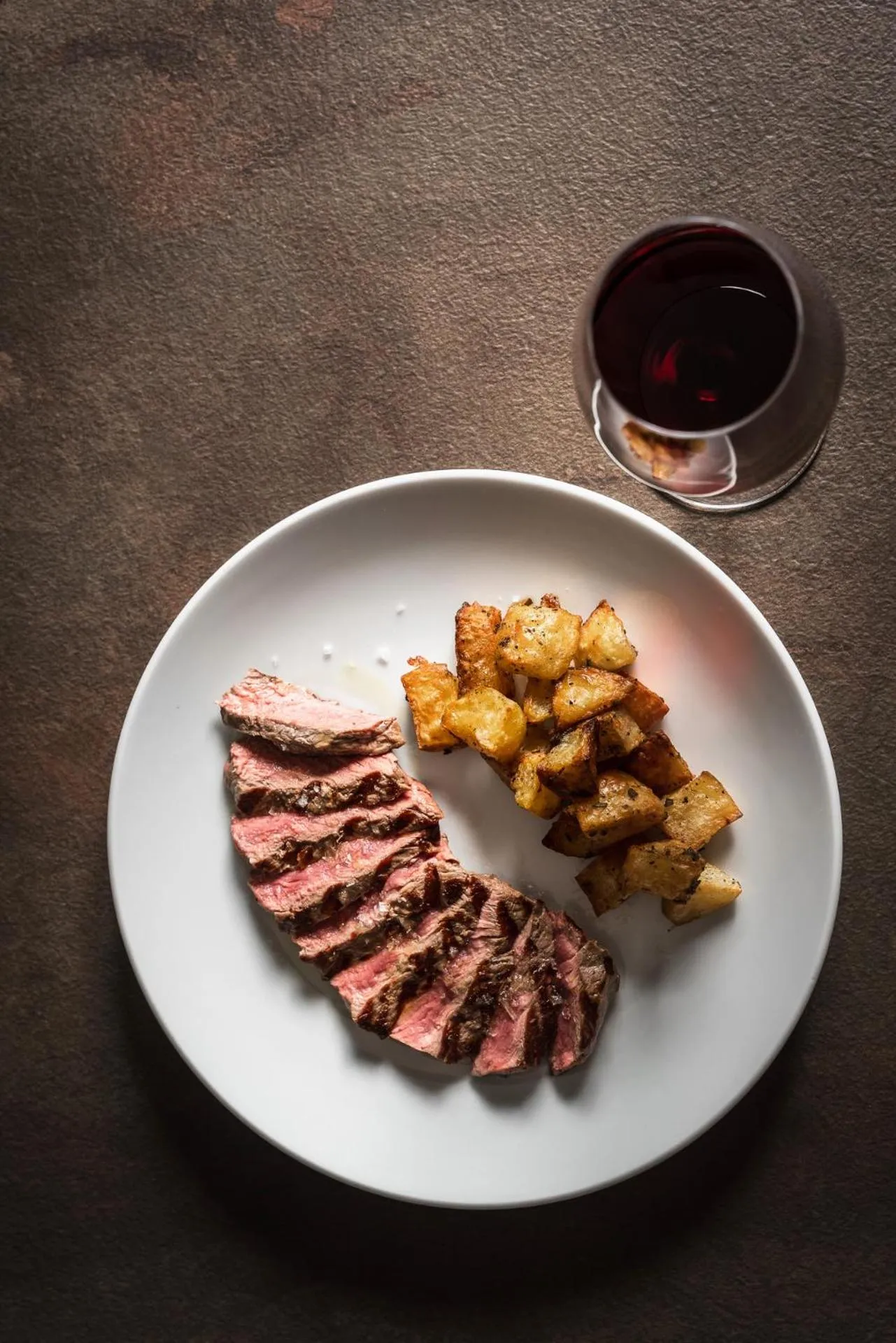 Restaurant/places to eat in Hotel Athena