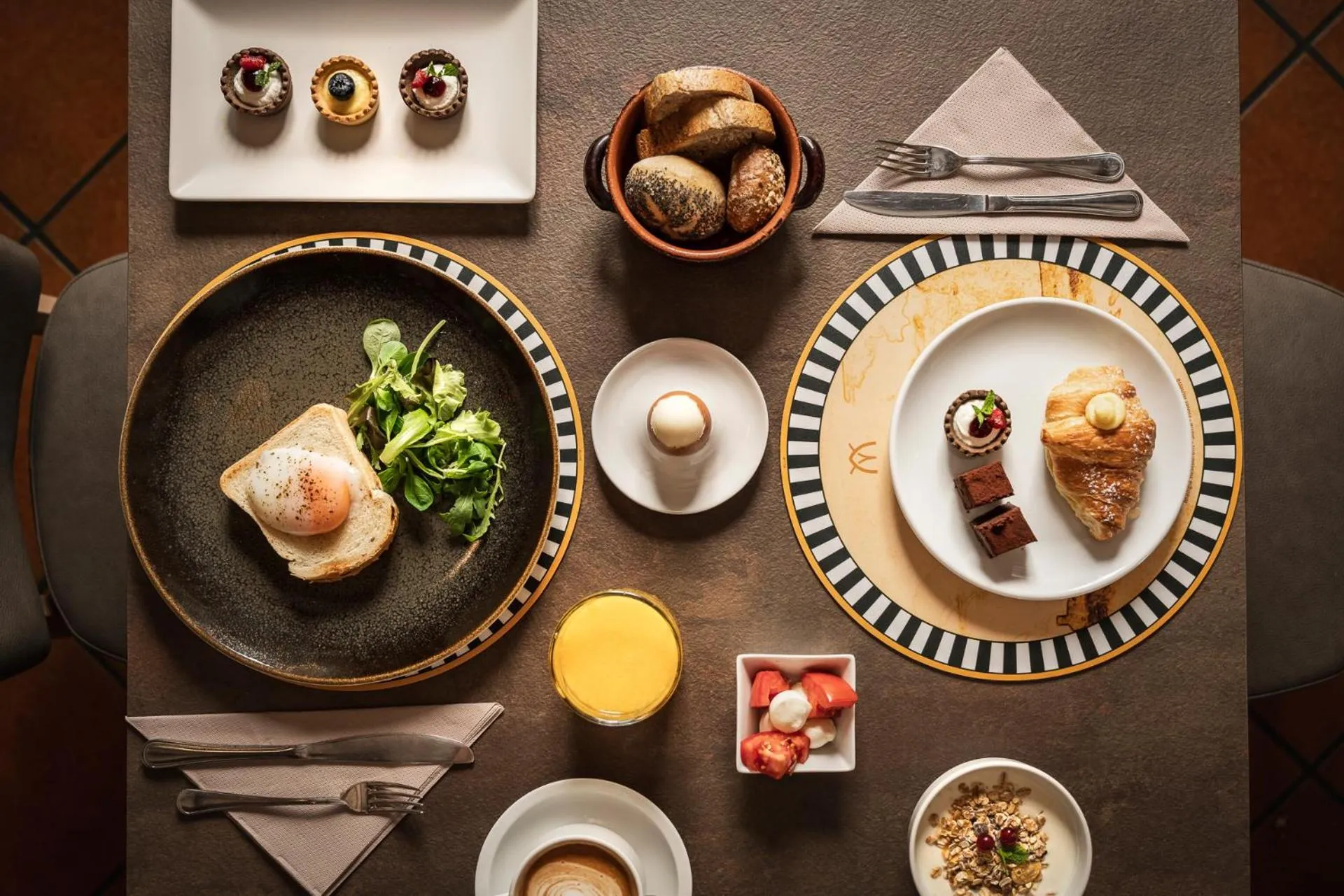 Breakfast in Hotel Athena