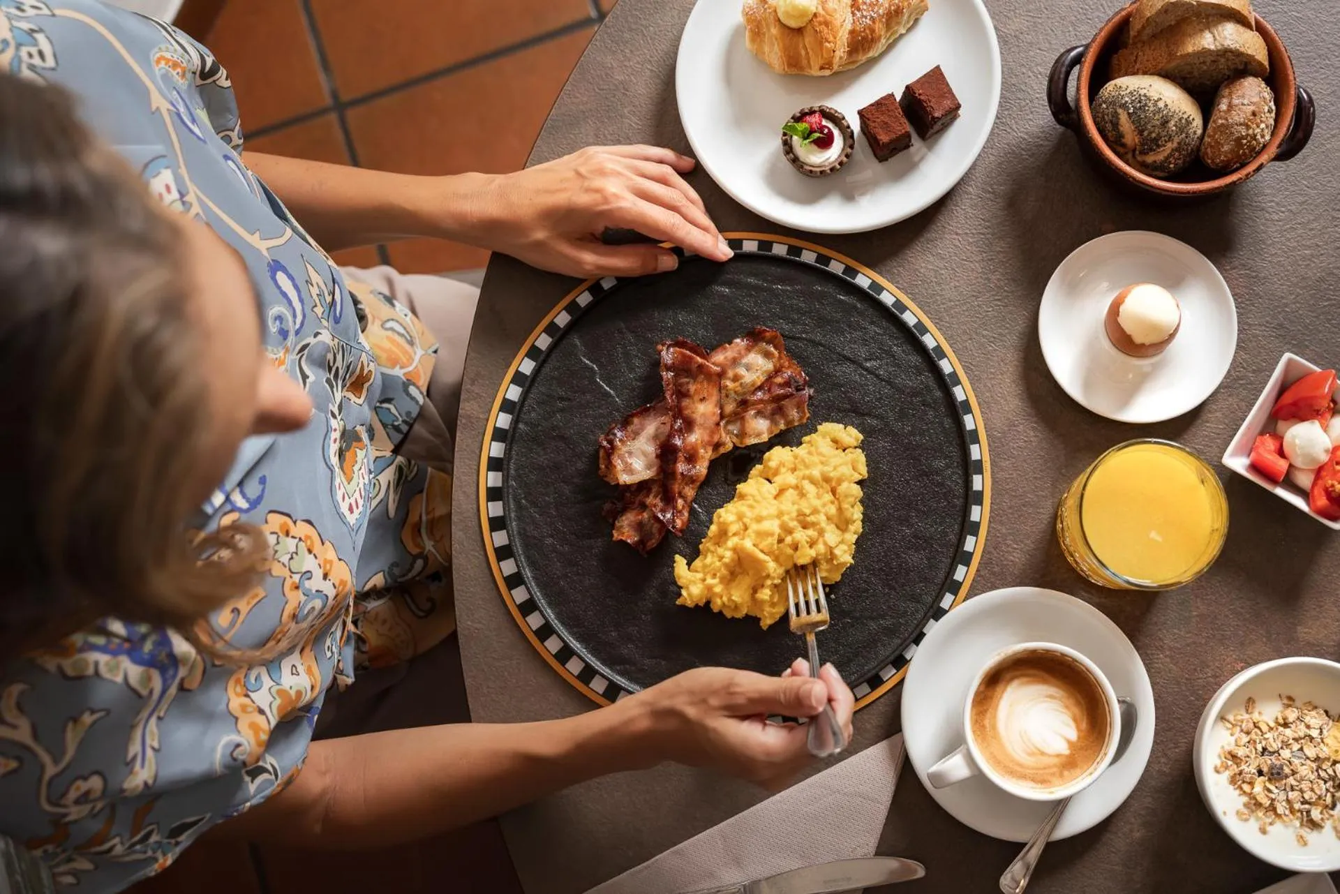 Breakfast in Hotel Athena