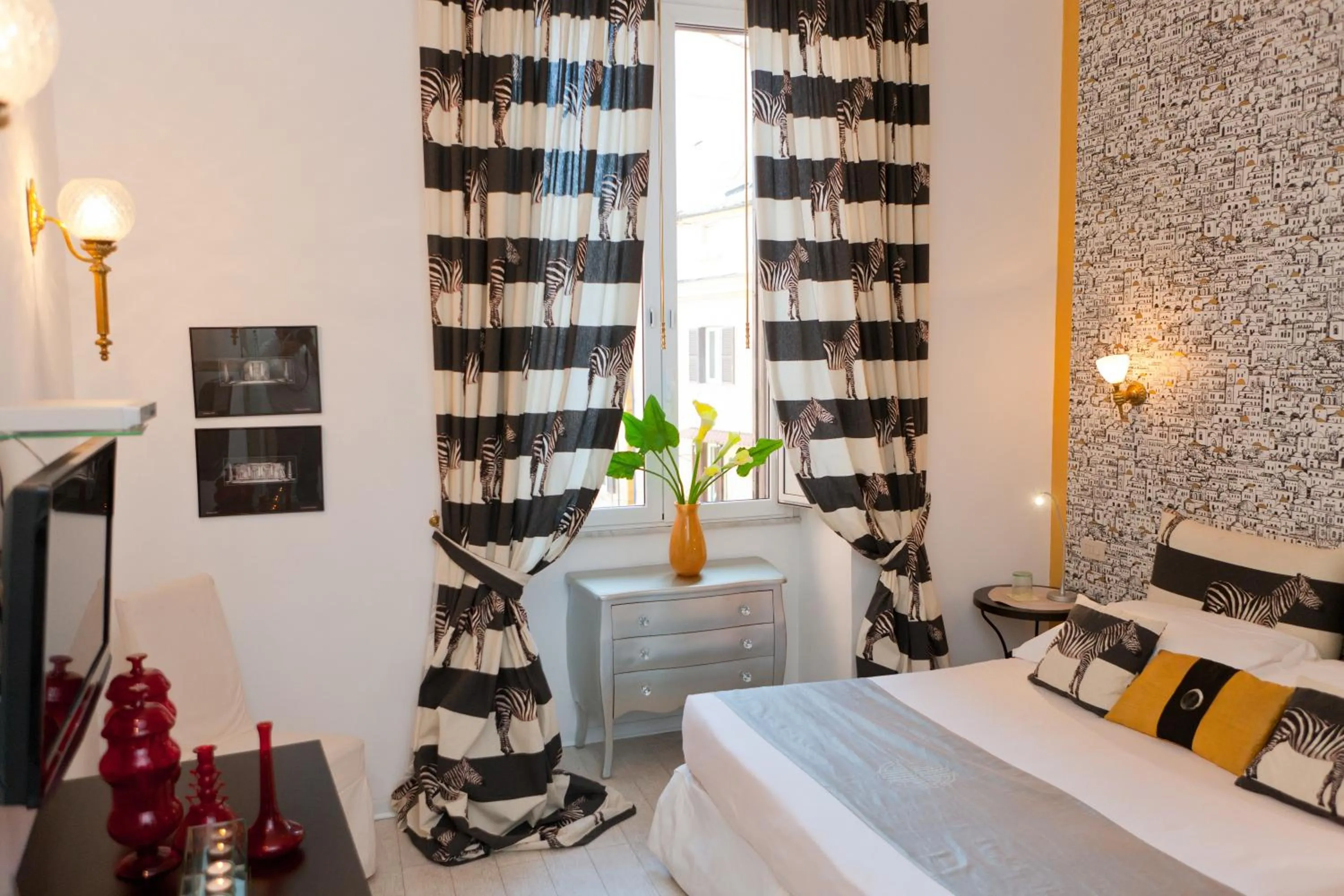 Bedroom, Bed in 66 Imperial Inn Deluxe B&B