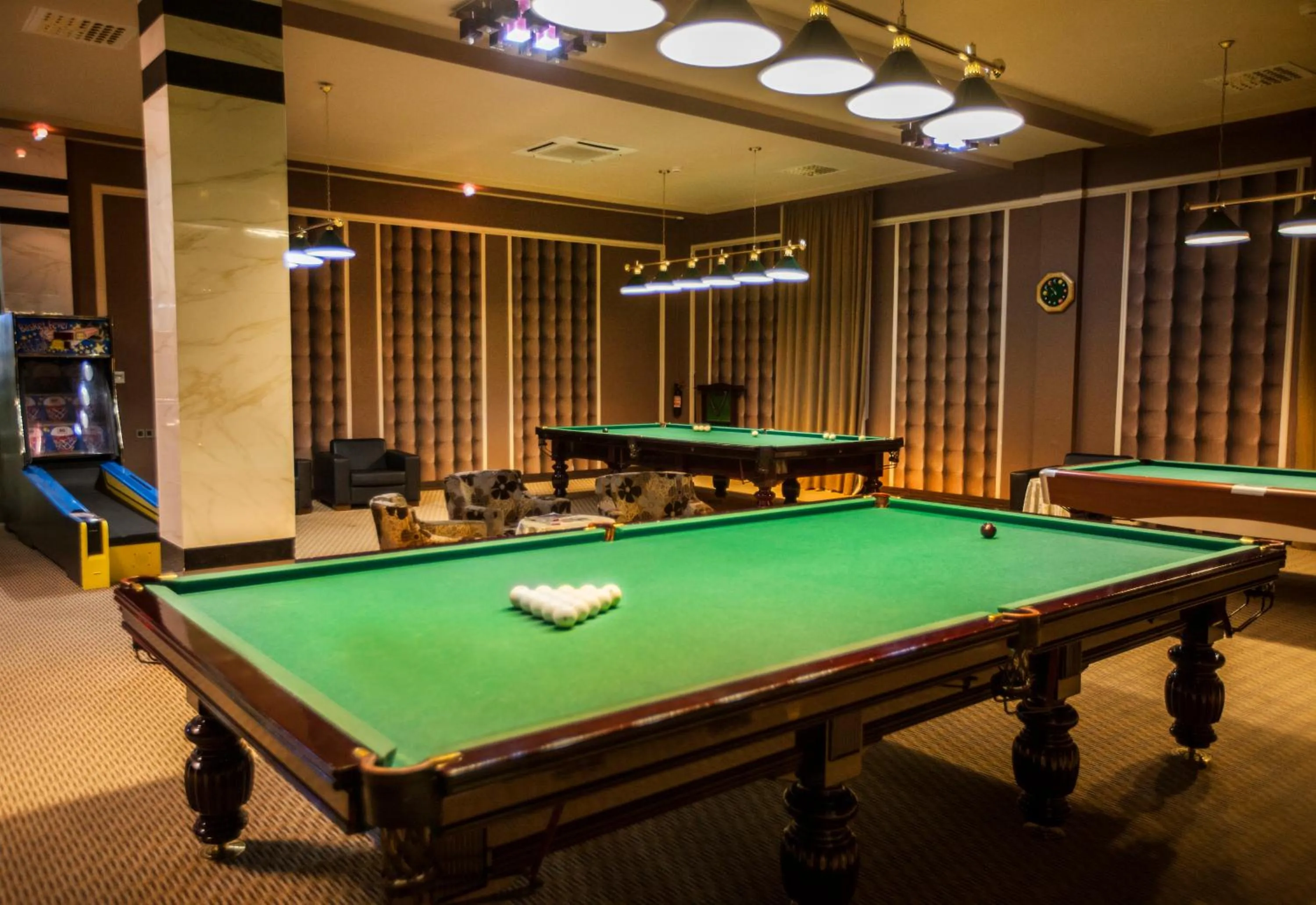 Billiard in Gashalti Health Hotel Naftalan