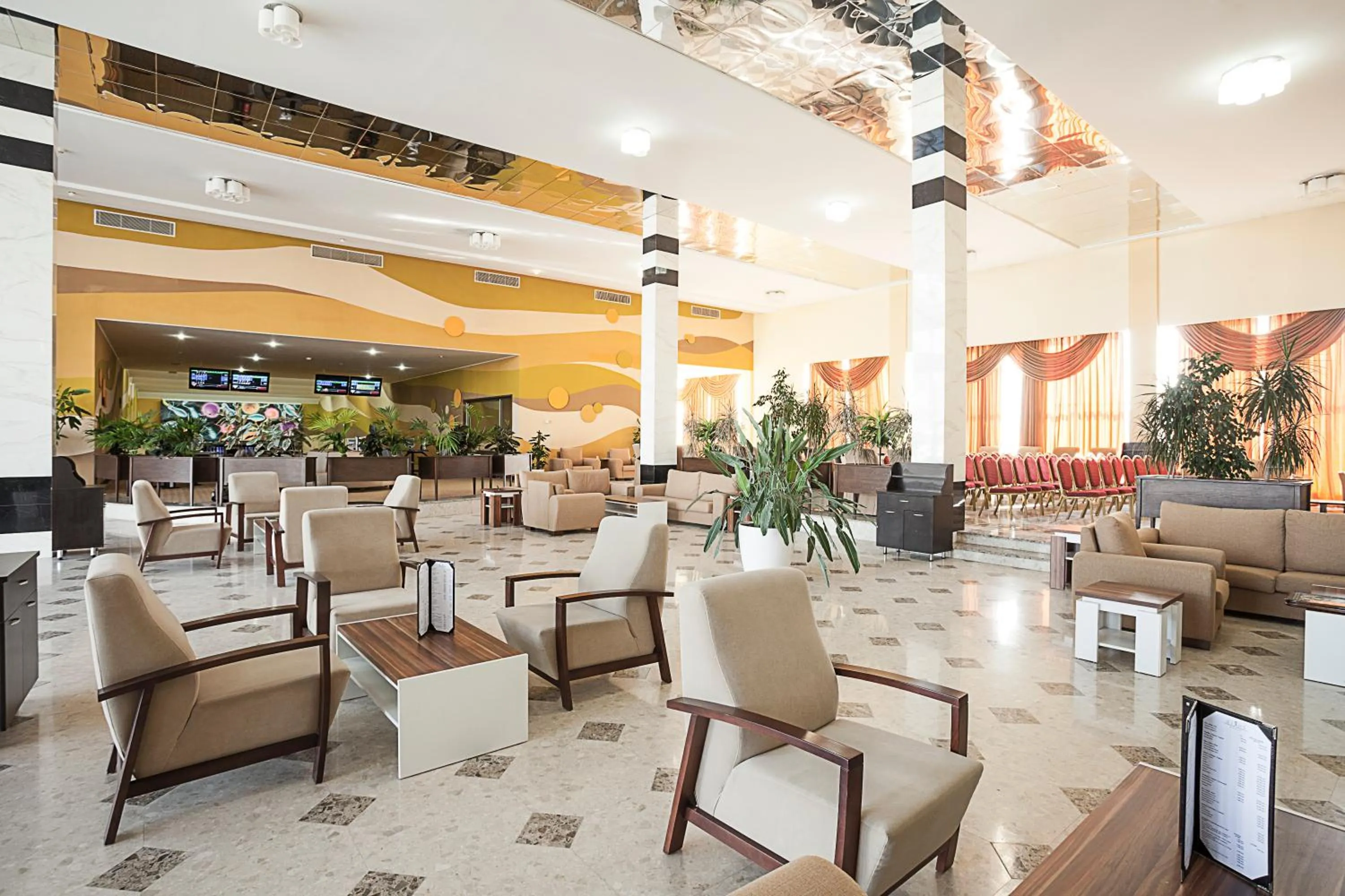 Communal lounge/ TV room in Gashalti Health Hotel Naftalan