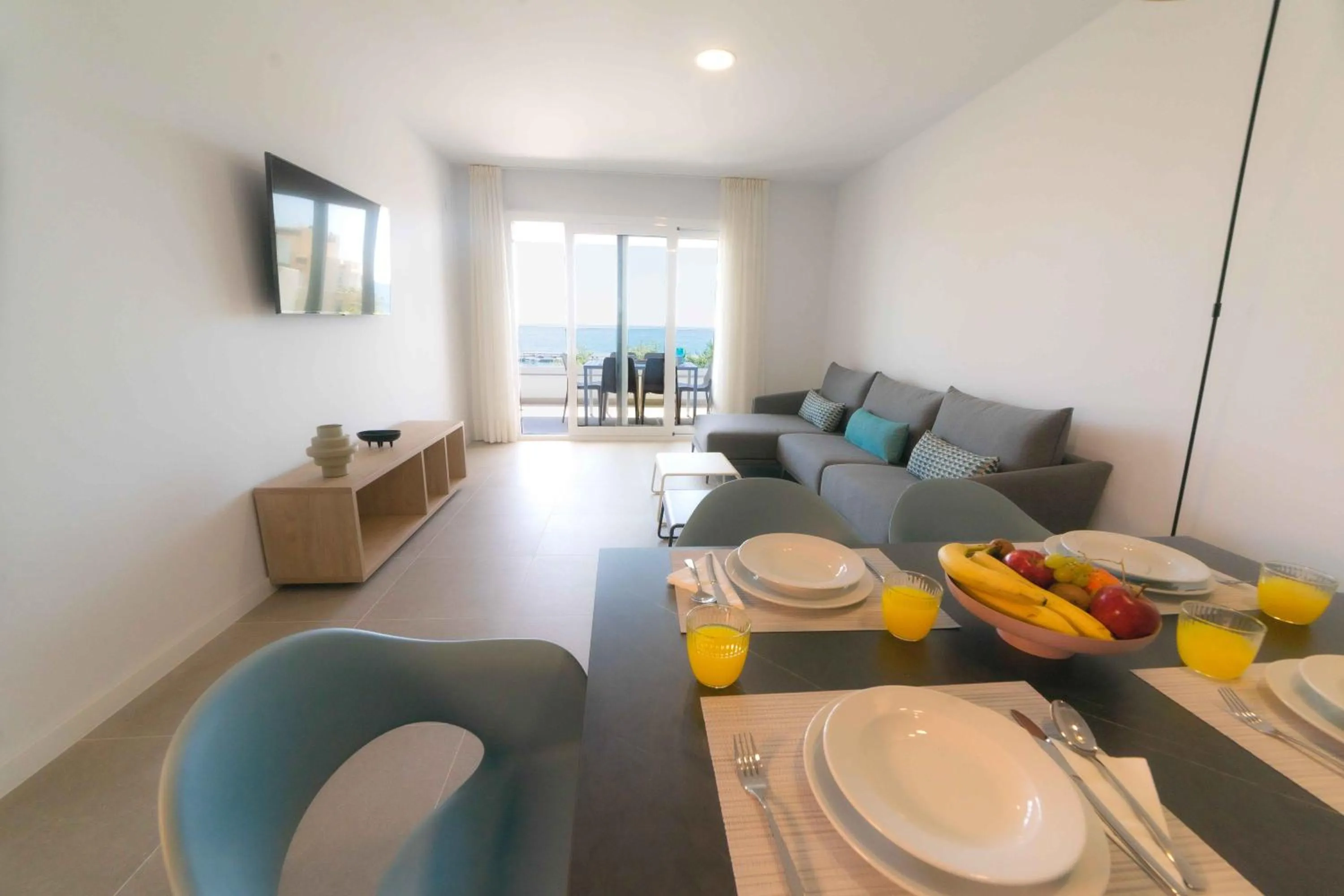Lounge or bar in Aqua Apartments Bellamar, Marbella
