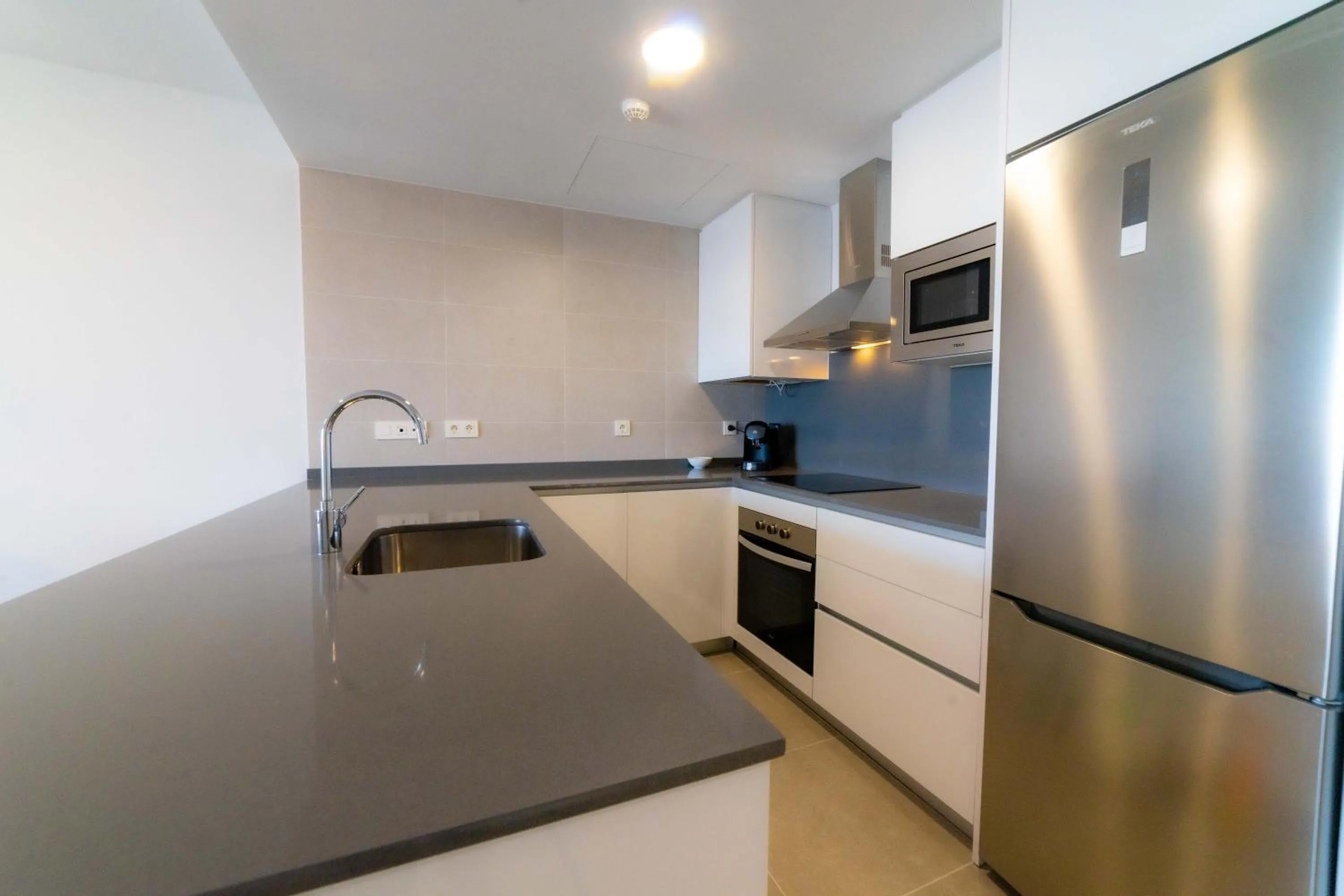 kitchen in Aqua Apartments Bellamar, Marbella