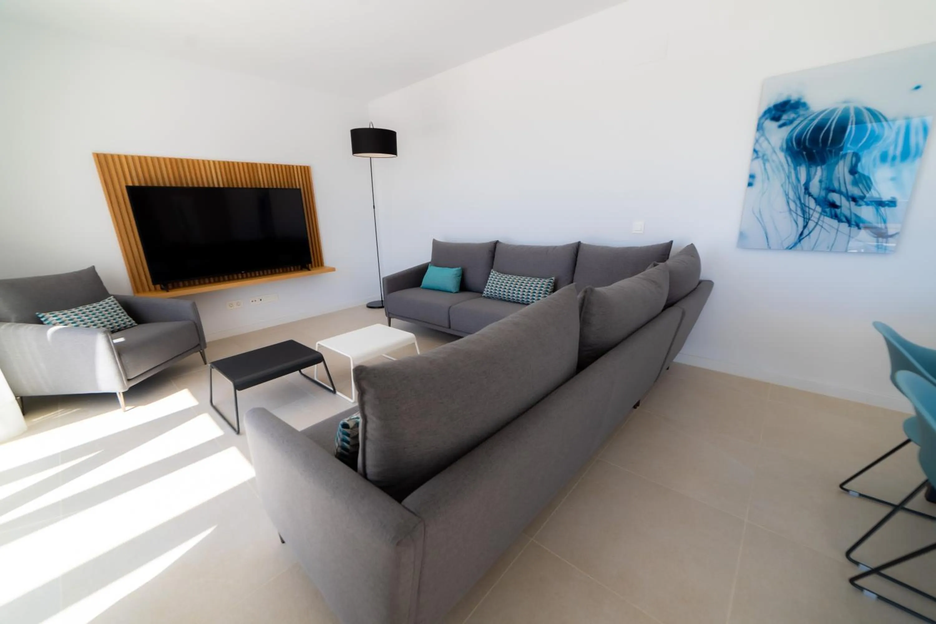 TV and multimedia in Aqua Apartments Bellamar, Marbella