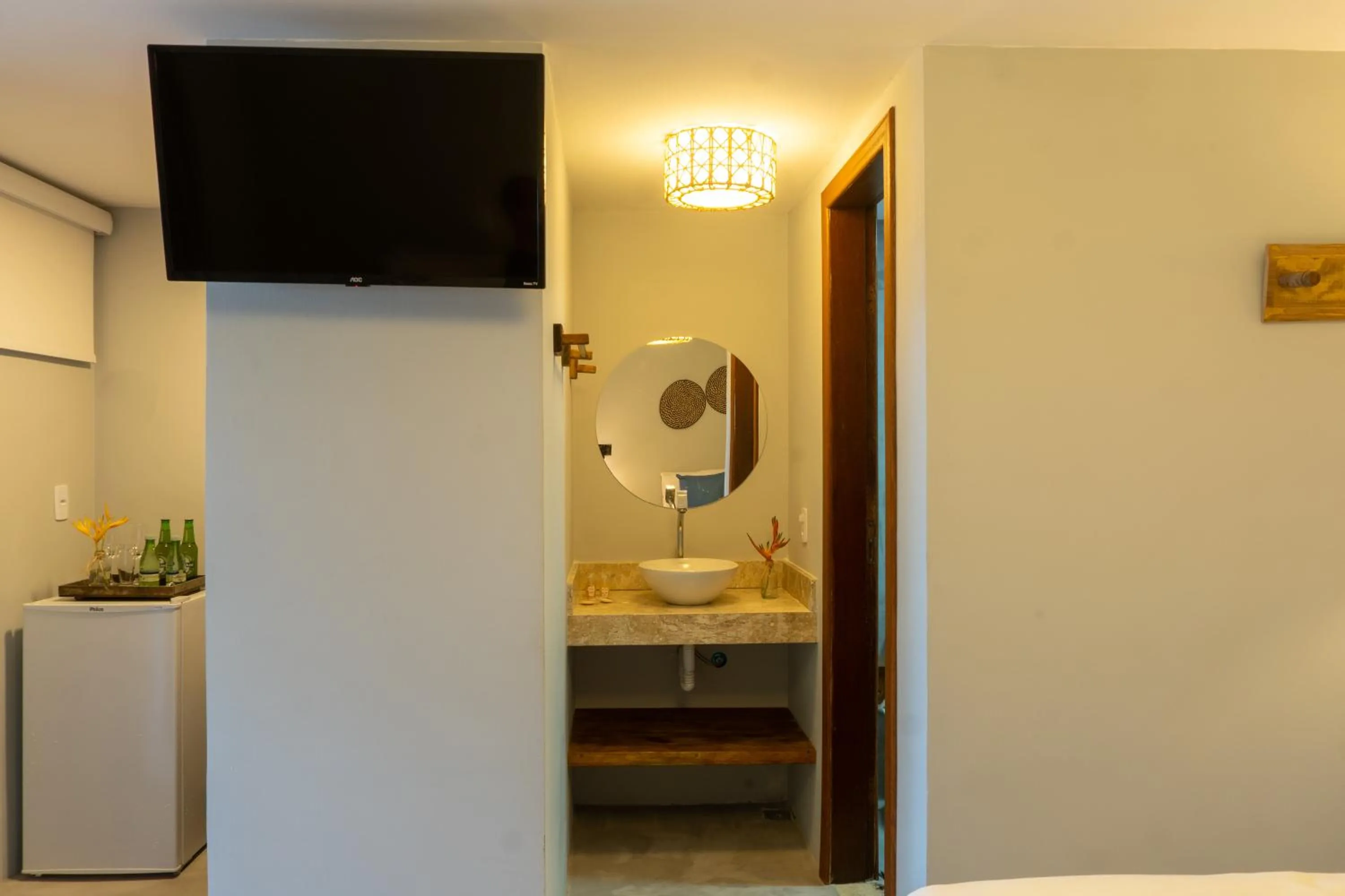 Photo of the whole room, Bed in Tropical Beach