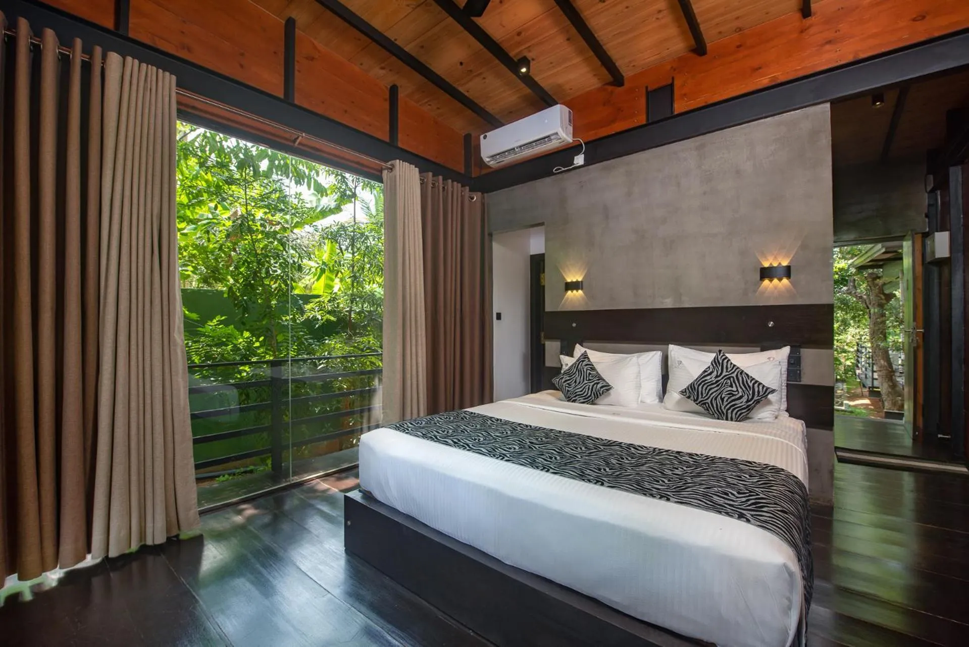 Bedroom, Bed in Atha Resort