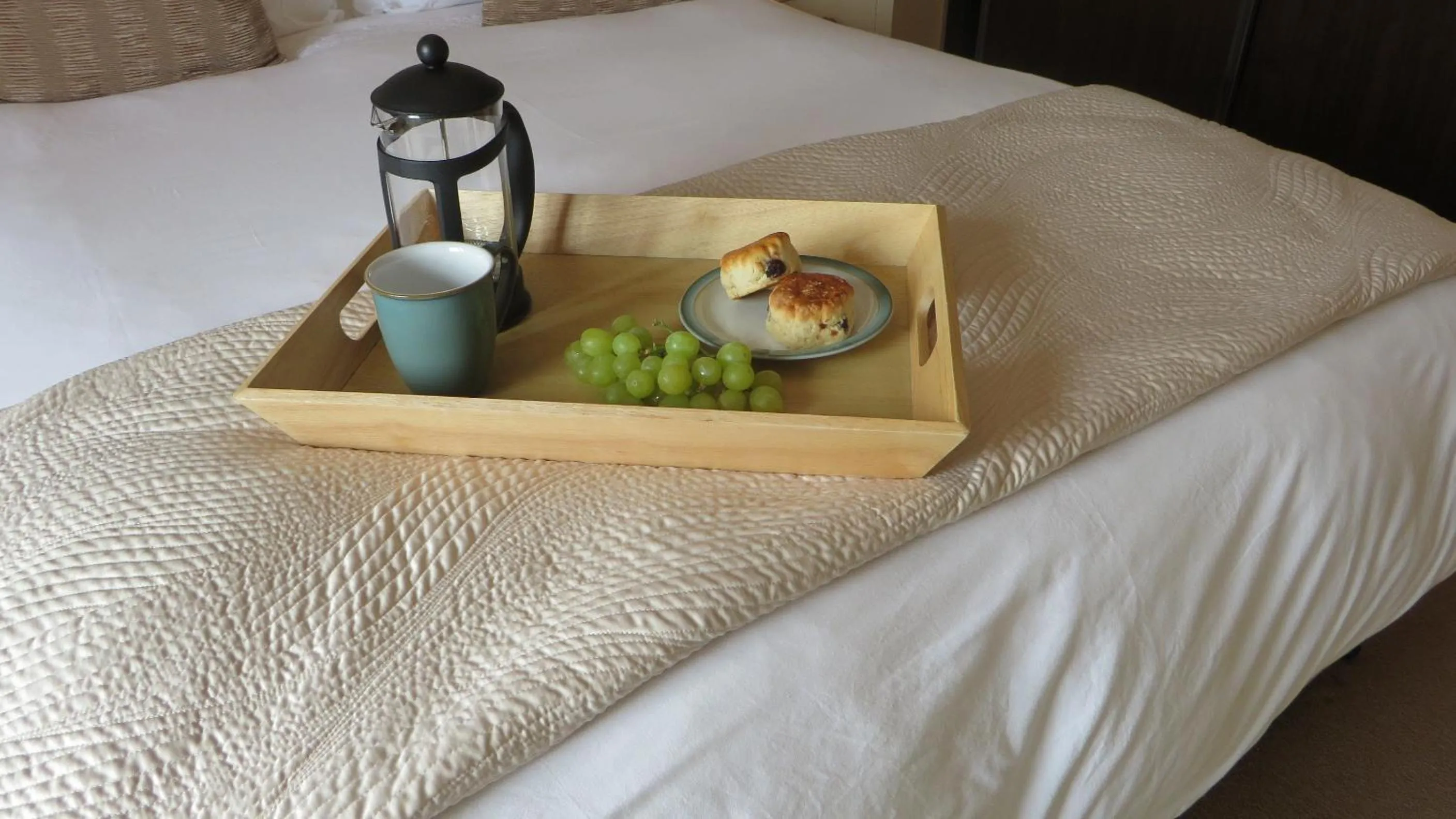 Coffee/tea facilities, Bed in Citystay Living- Warren Close