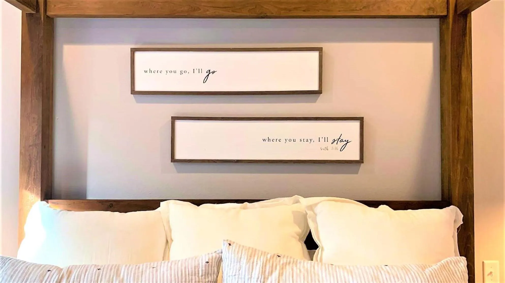 Bed in Copper Skies Lodge at Powder House Pass