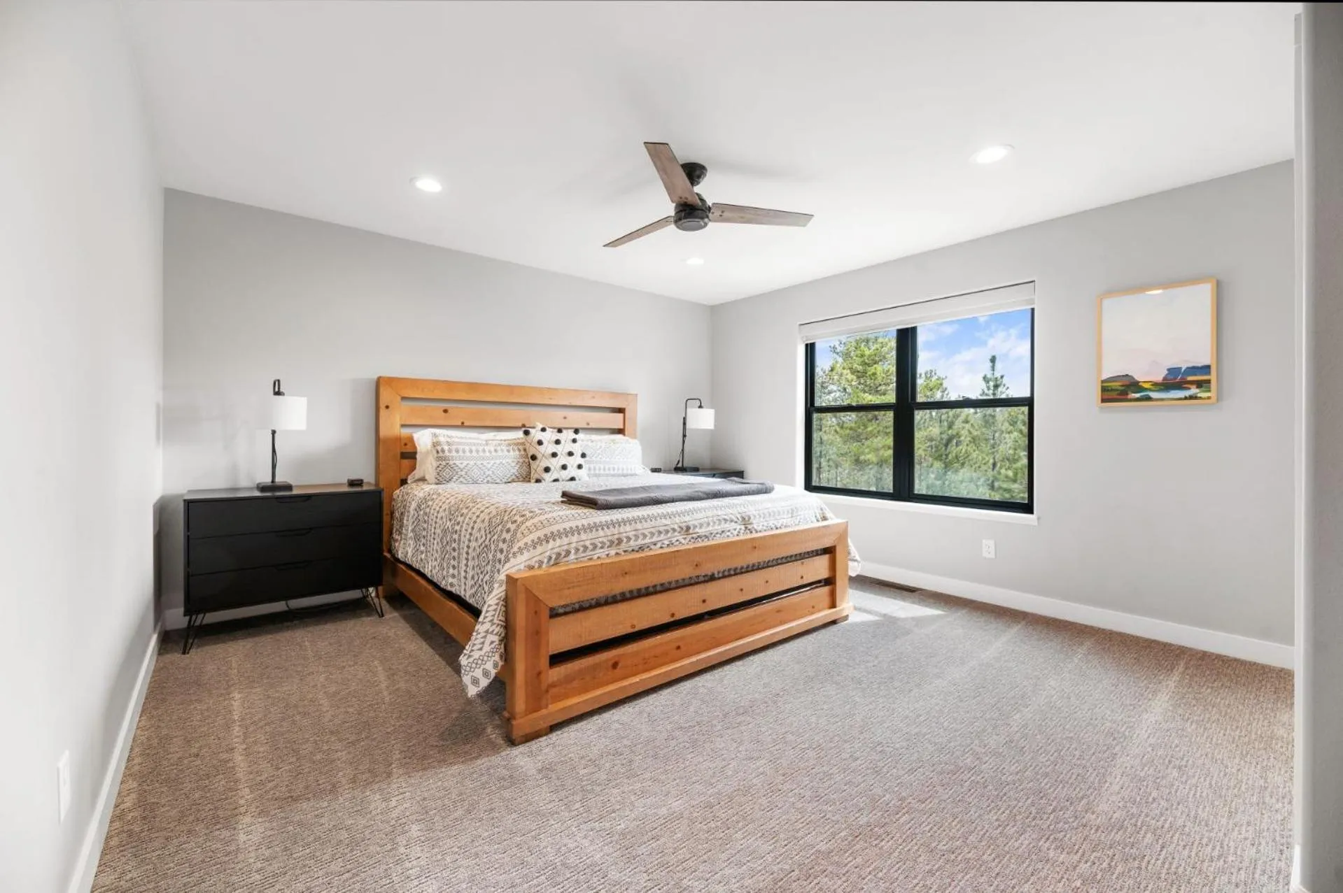 Bed in Copper Skies Lodge at Powder House Pass