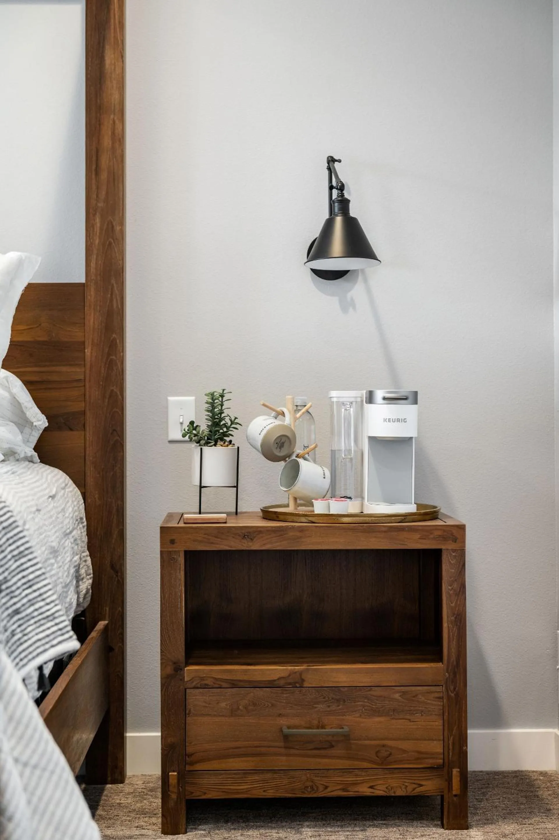 Bed in Copper Skies Lodge at Powder House Pass