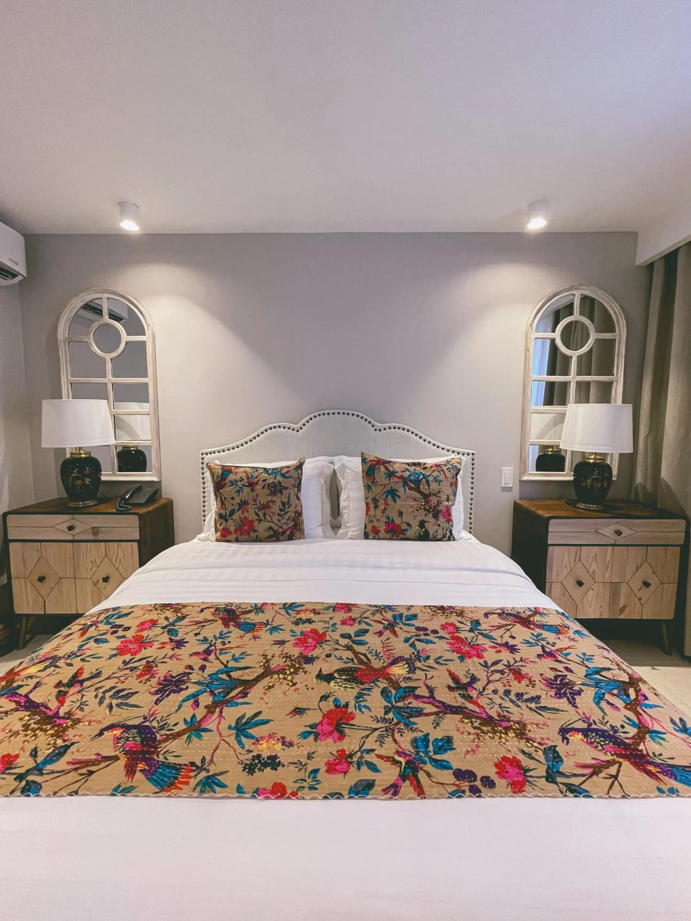 Photo of the whole room, Bed in Hotel Boutique Casa Hendaus - Adults Only